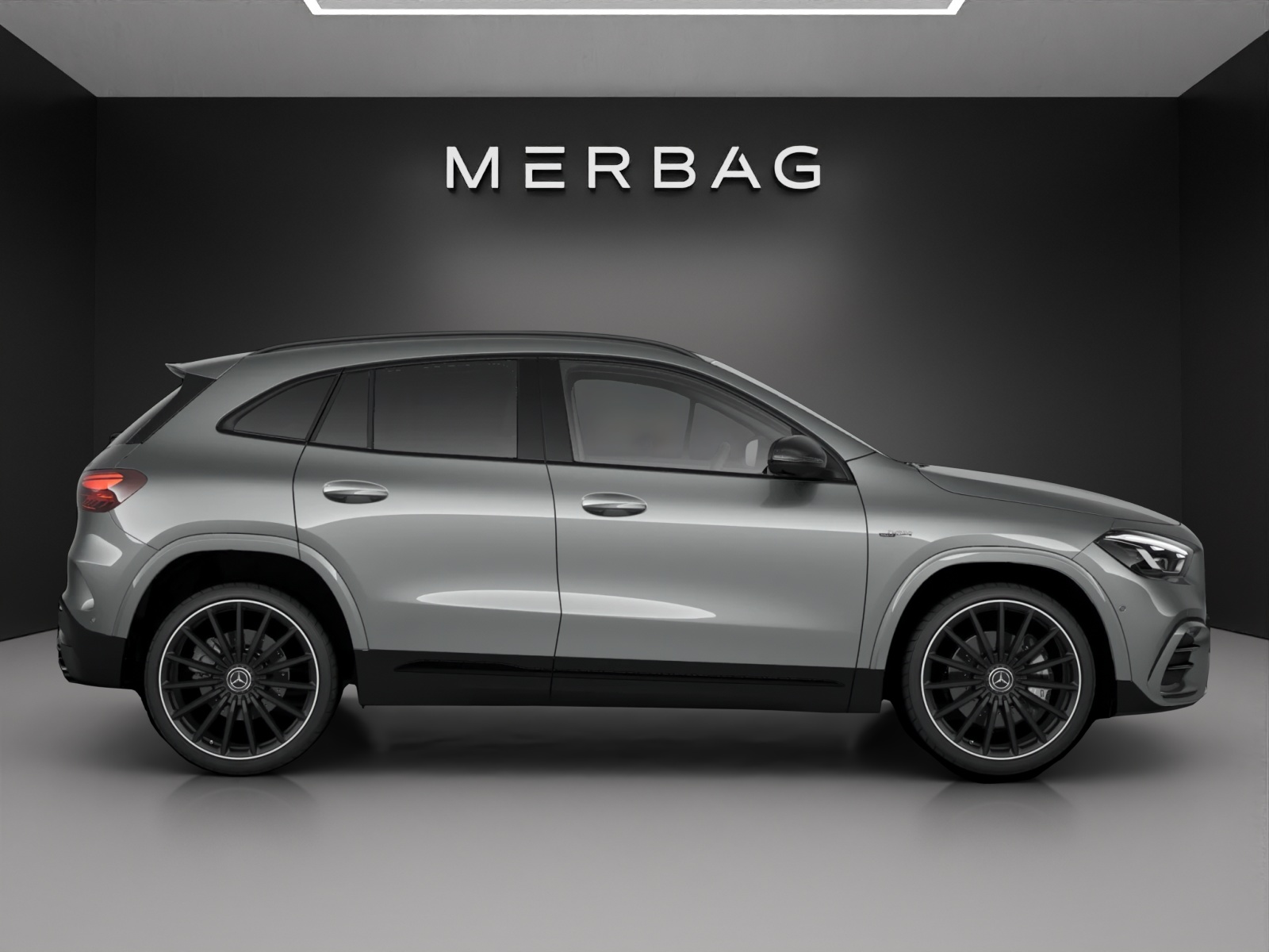 MERCEDES-BENZ GLA AMG 35 4Matic 8G-DCT-image-3