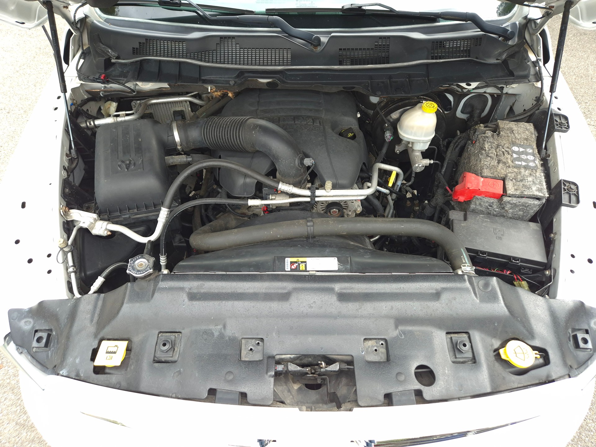 DODGE Ram 1500 V8 5.7L Crew Cab Sport-image-31