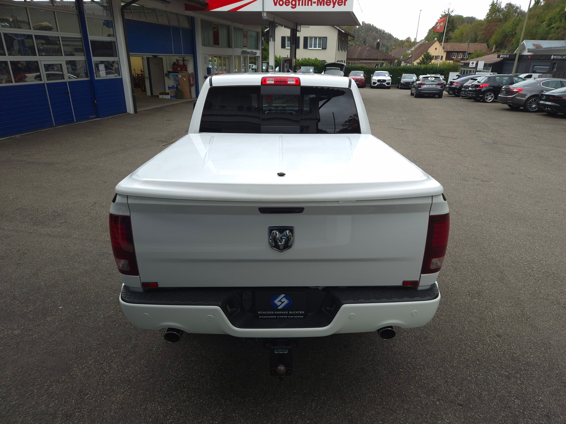 DODGE Ram 1500 V8 5.7L Crew Cab Sport-image-10