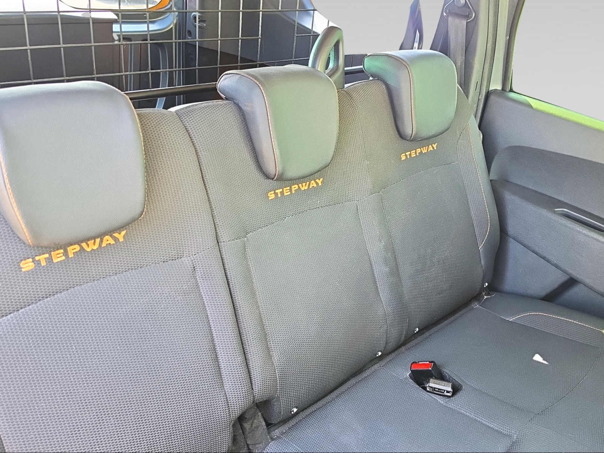 DACIA Lodgy-image-10