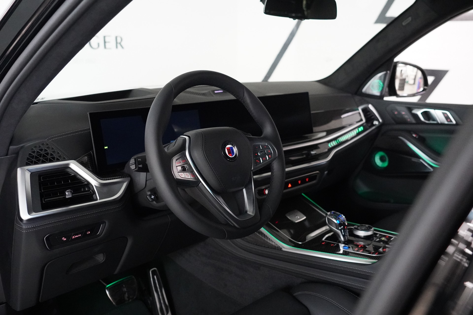 BMW-ALPINA XB 7 4.4 48V Allrad-image-25