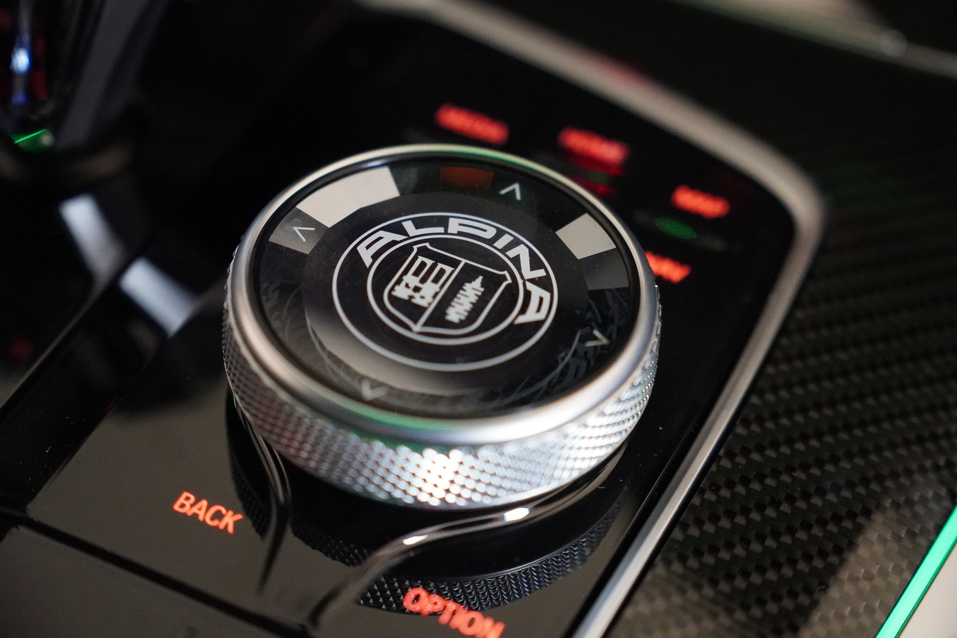 BMW-ALPINA XB 7 4.4 48V Allrad-image-22