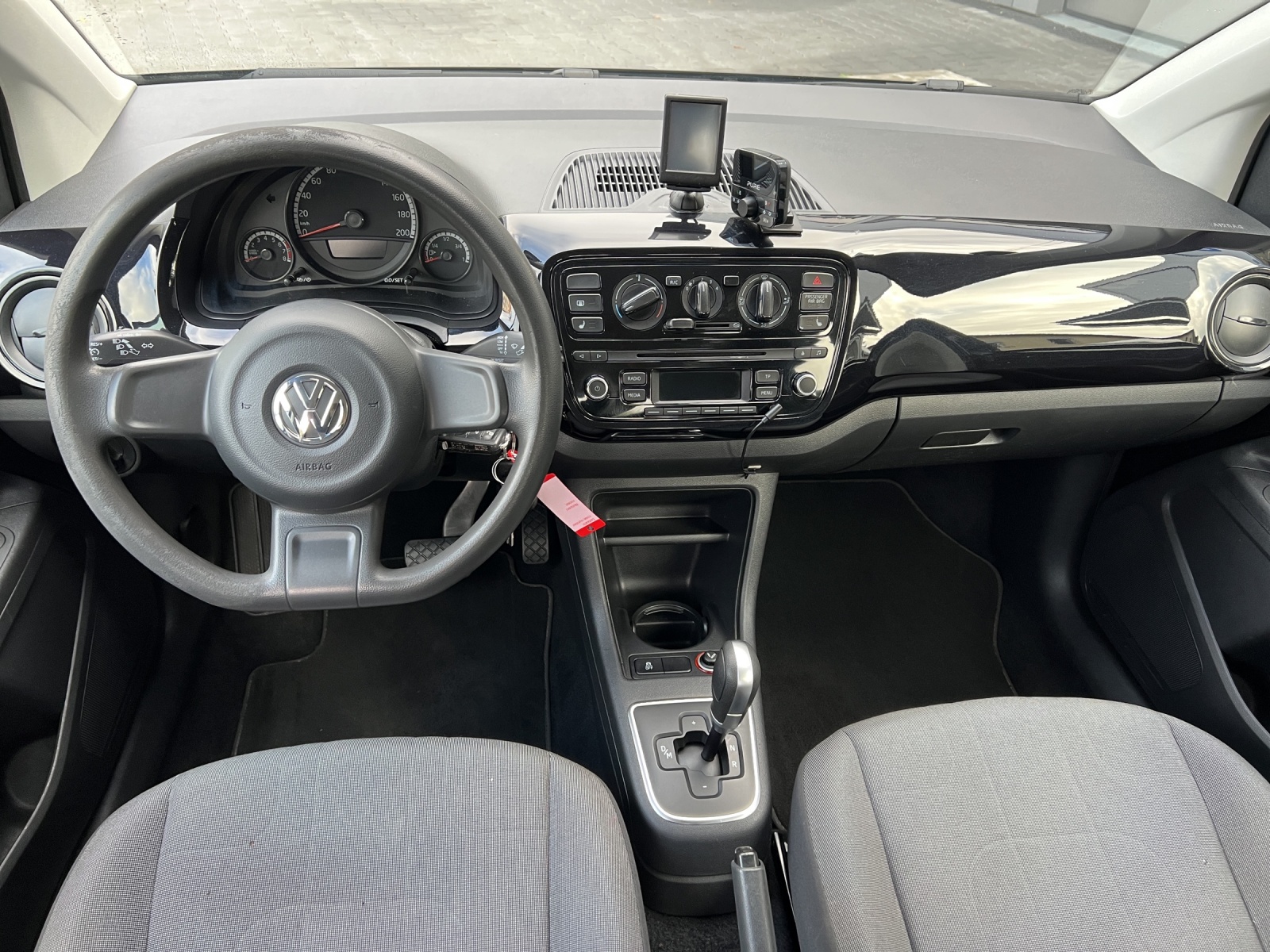 VW Up 1.0 move up ASG-image-9