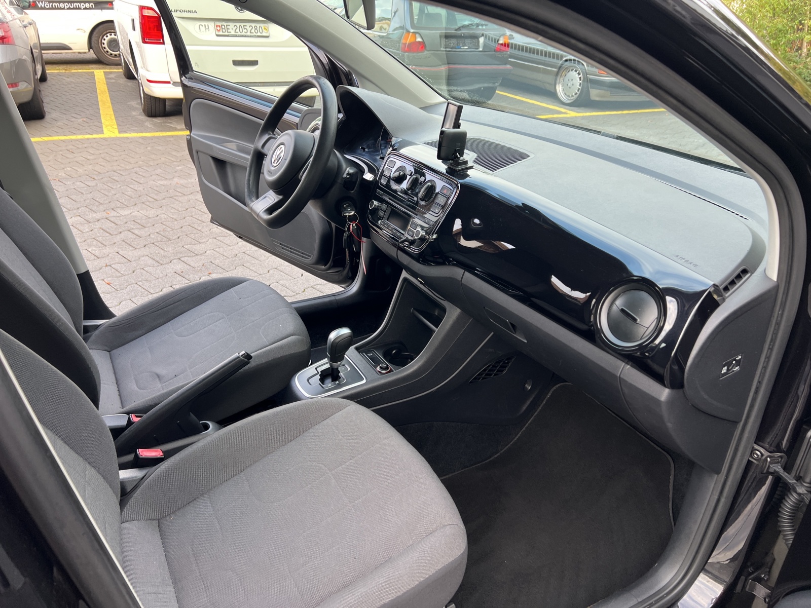 VW Up 1.0 move up ASG-image-6