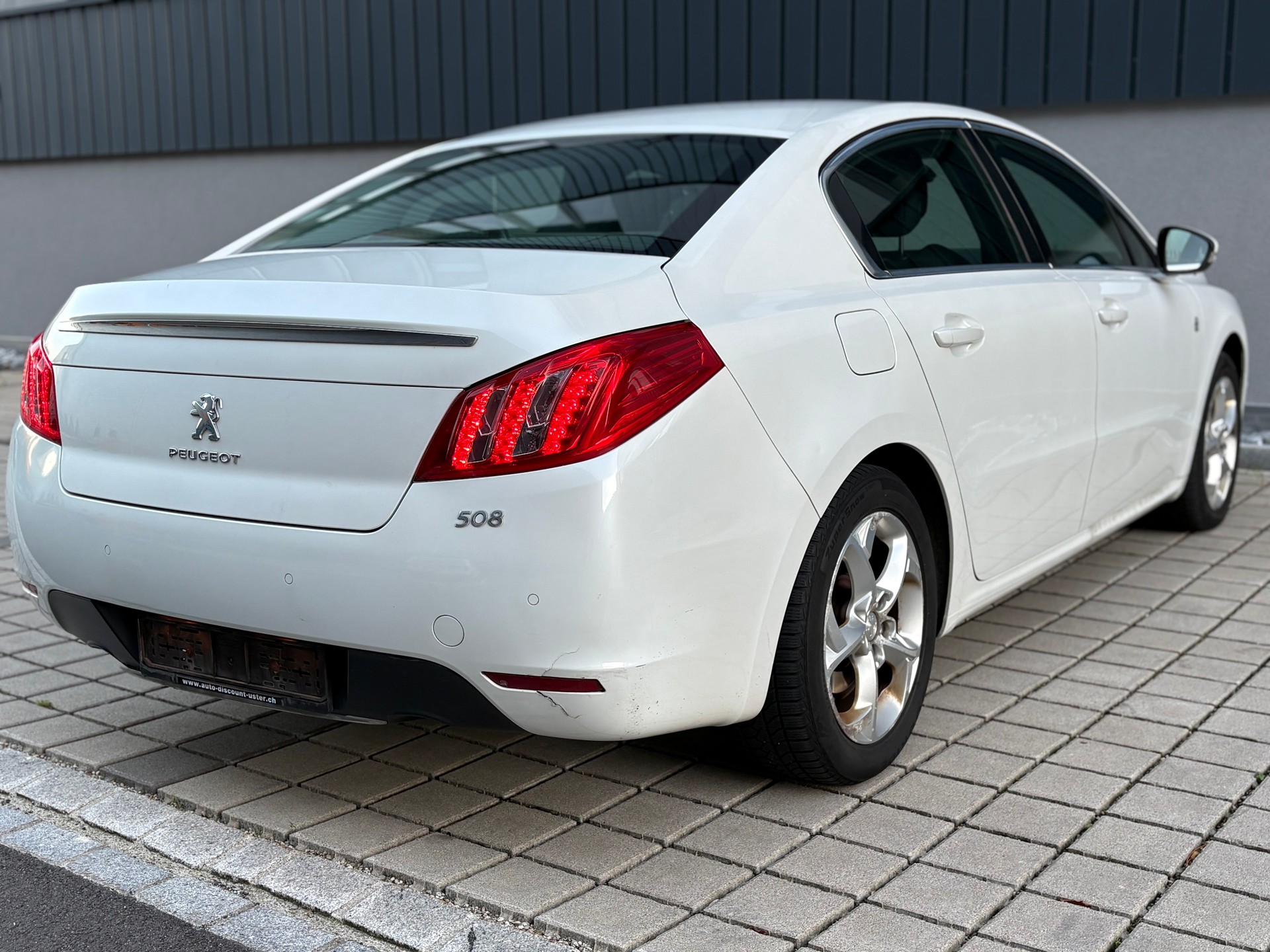 PEUGEOT 508 2.0 HDI Hybrid4 Allure EGS6-image-7
