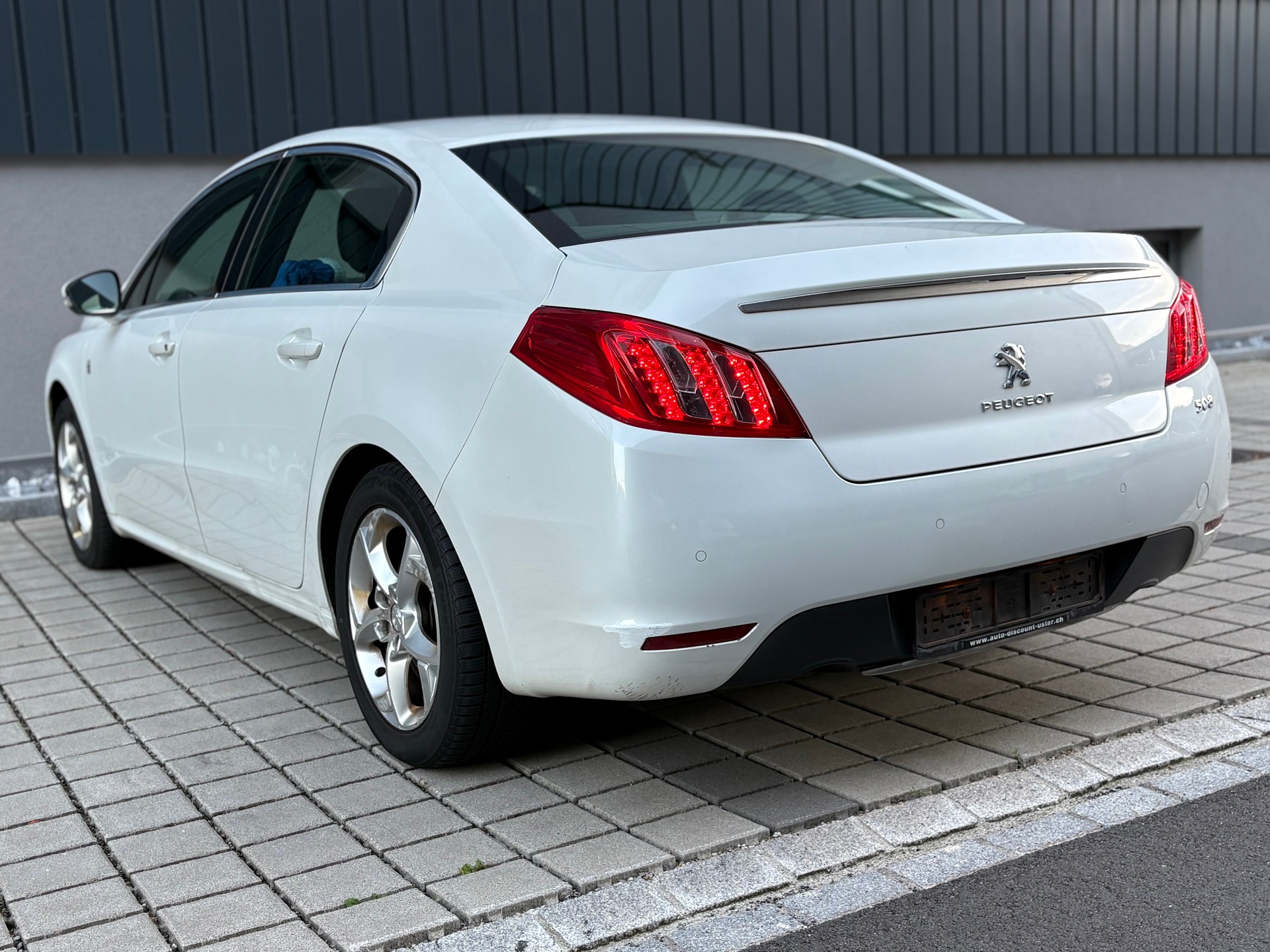 PEUGEOT 508 2.0 HDI Hybrid4 Allure EGS6-image-5