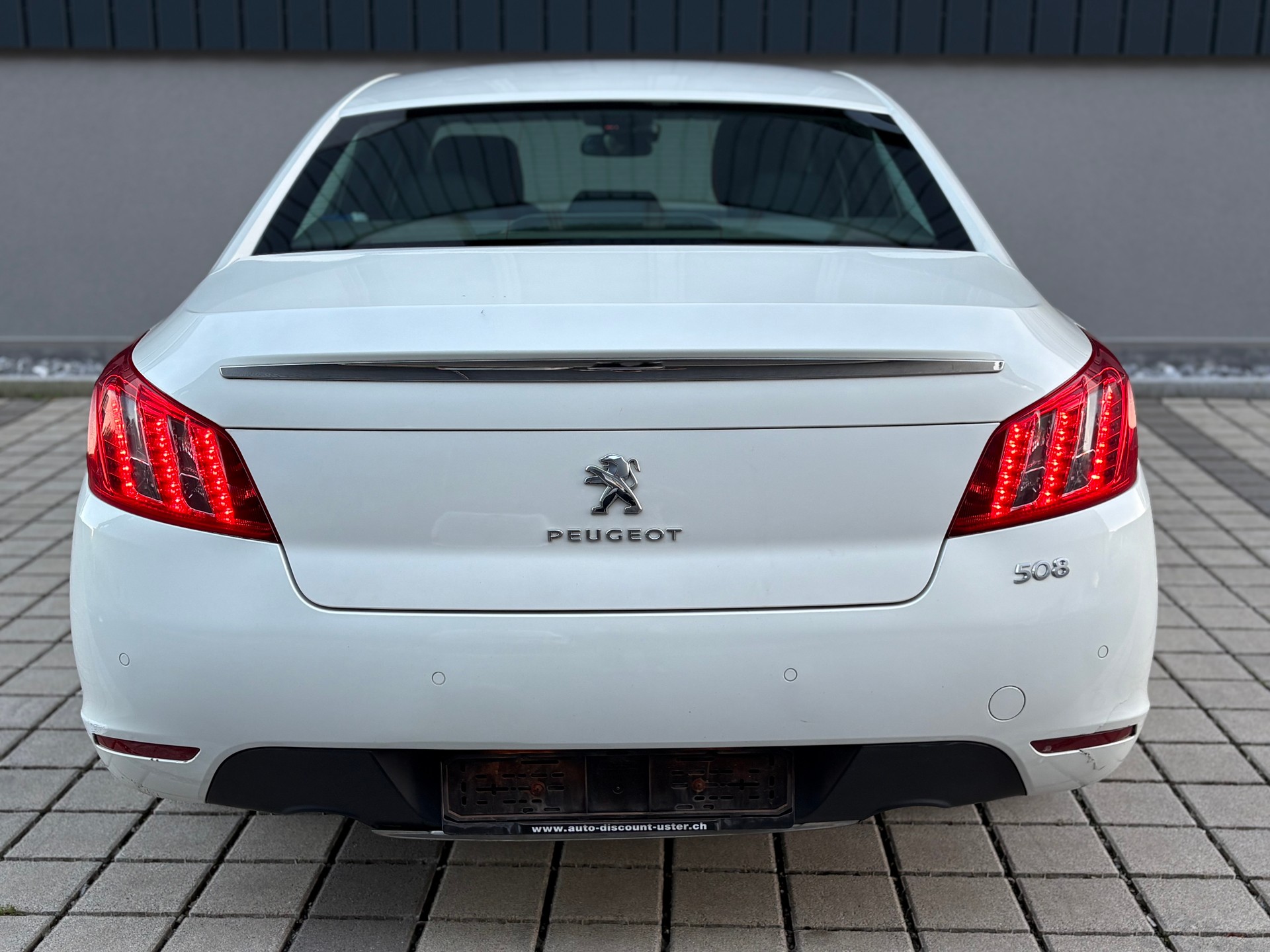PEUGEOT 508 2.0 HDI Hybrid4 Allure EGS6-image-6