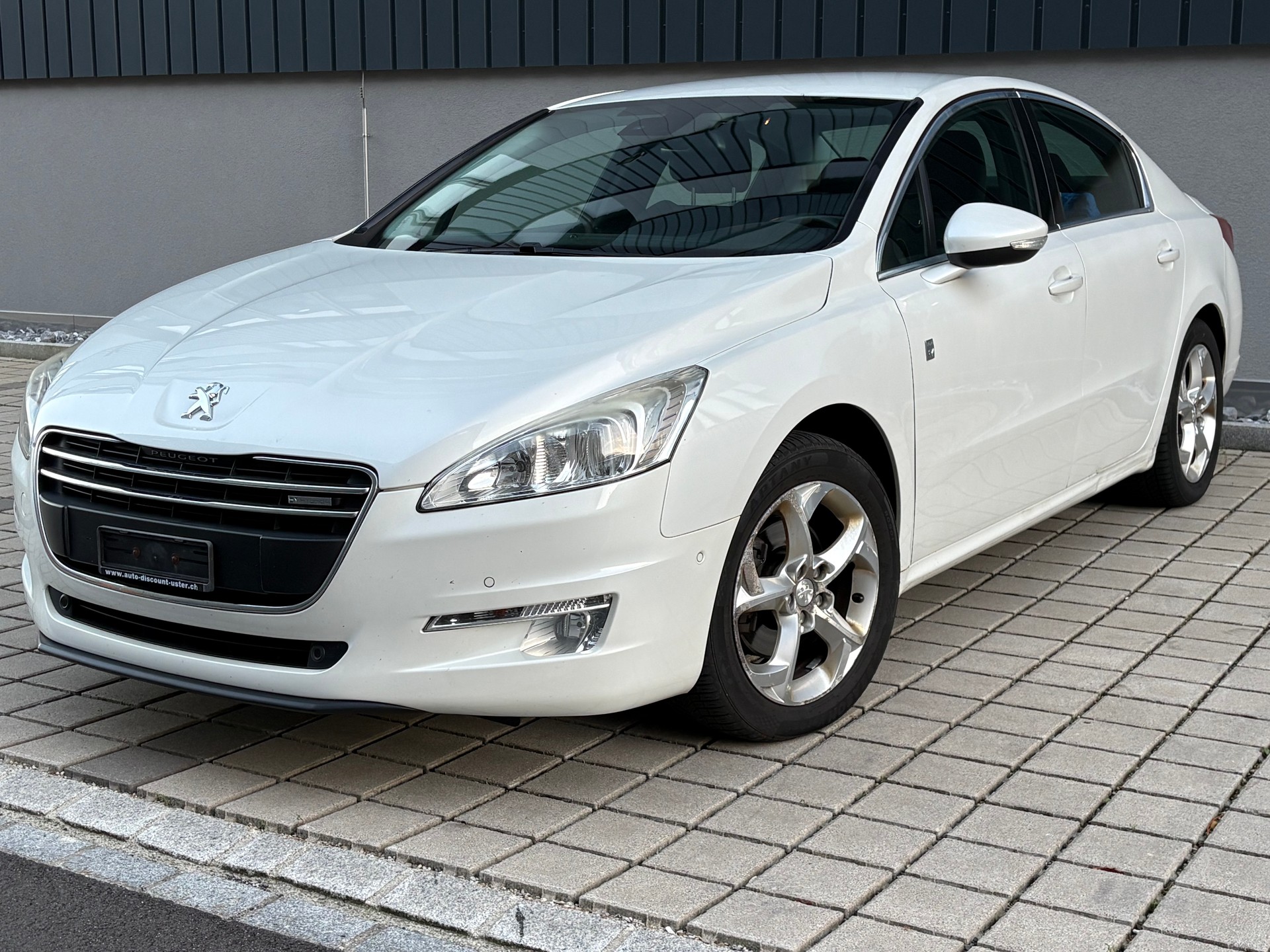 PEUGEOT 508 2.0 HDI Hybrid4 Allure EGS6-image-0