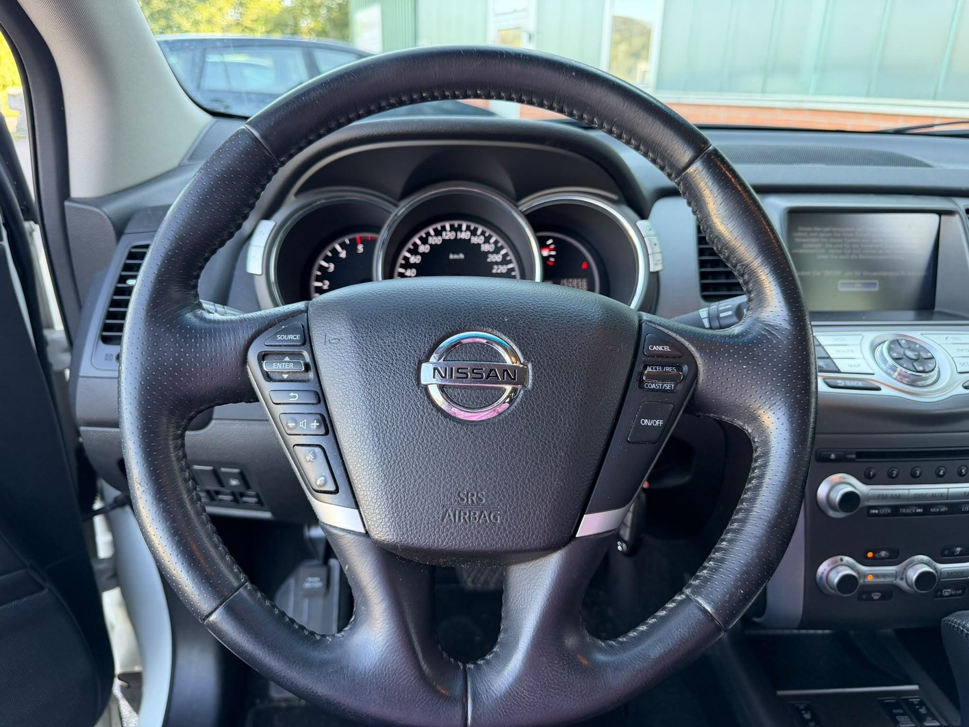 NISSAN Murano 2.5 dCi Automatic-image-19
