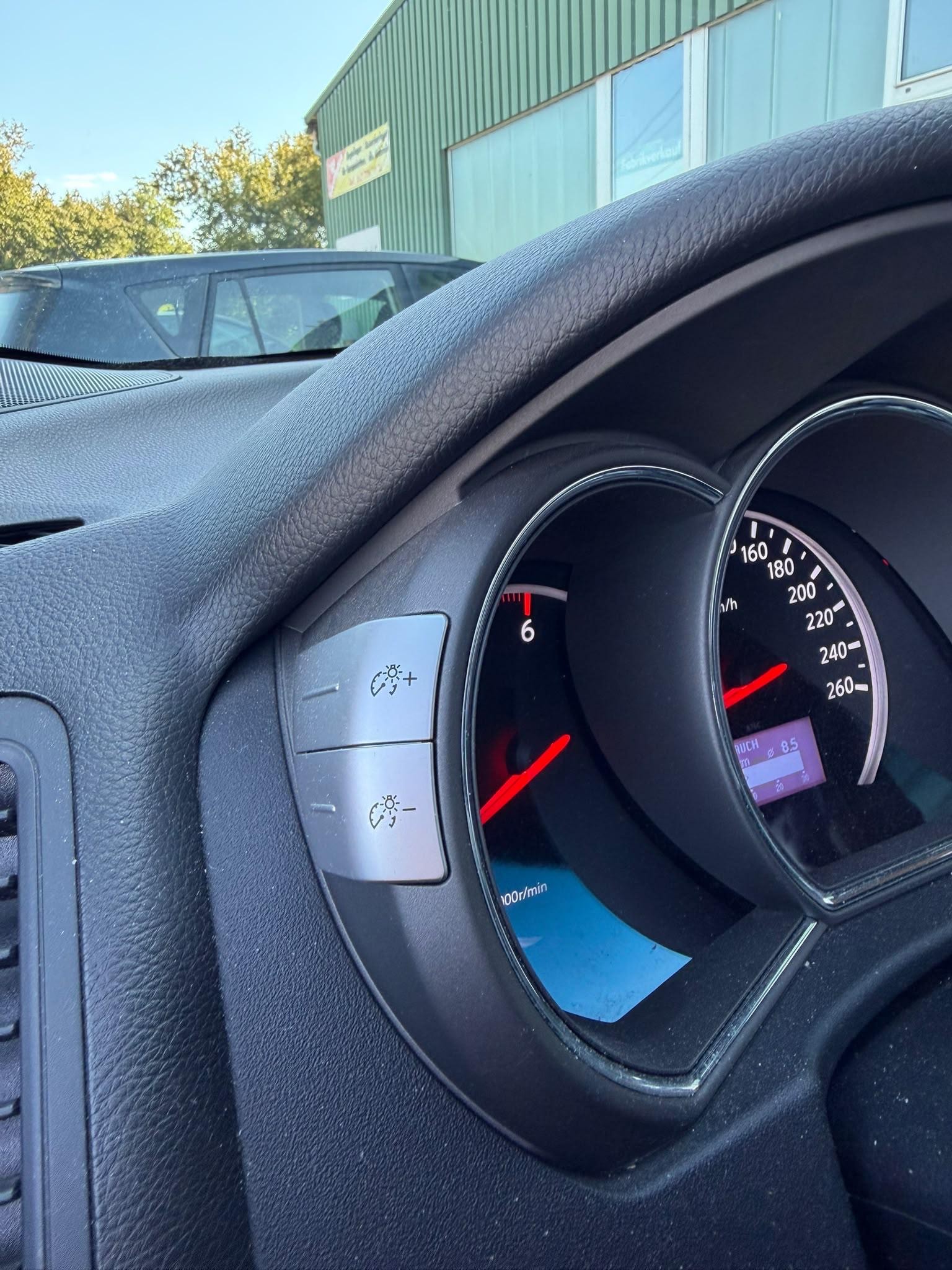 NISSAN Murano 2.5 dCi Automatic-image-14