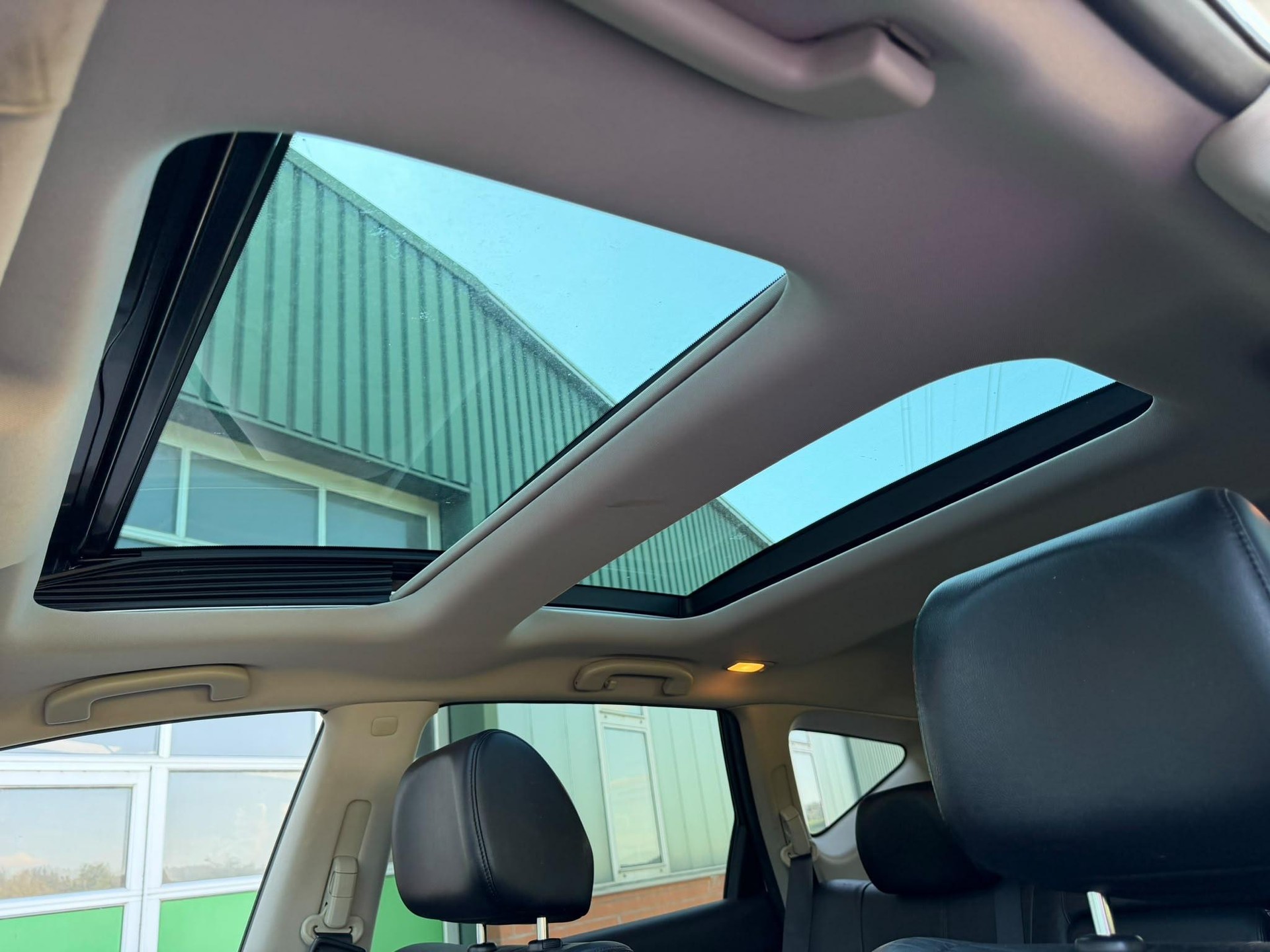 NISSAN Murano 2.5 dCi Automatic-image-13