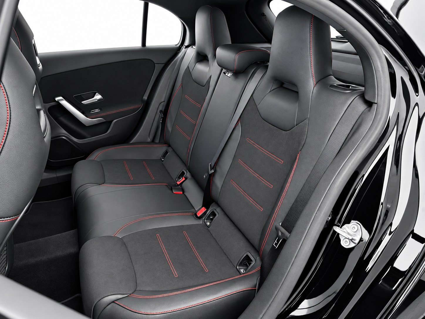 MERCEDES-BENZ A 200 AMG Line * CH FARZEUG *-image-13