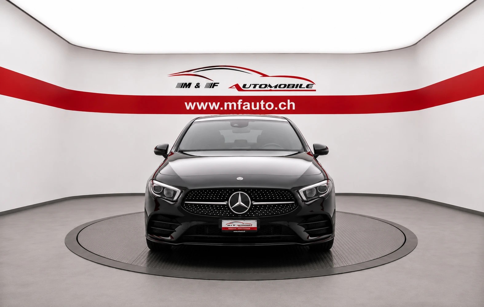 MERCEDES-BENZ A 200 AMG Line * CH FARZEUG *-image-1
