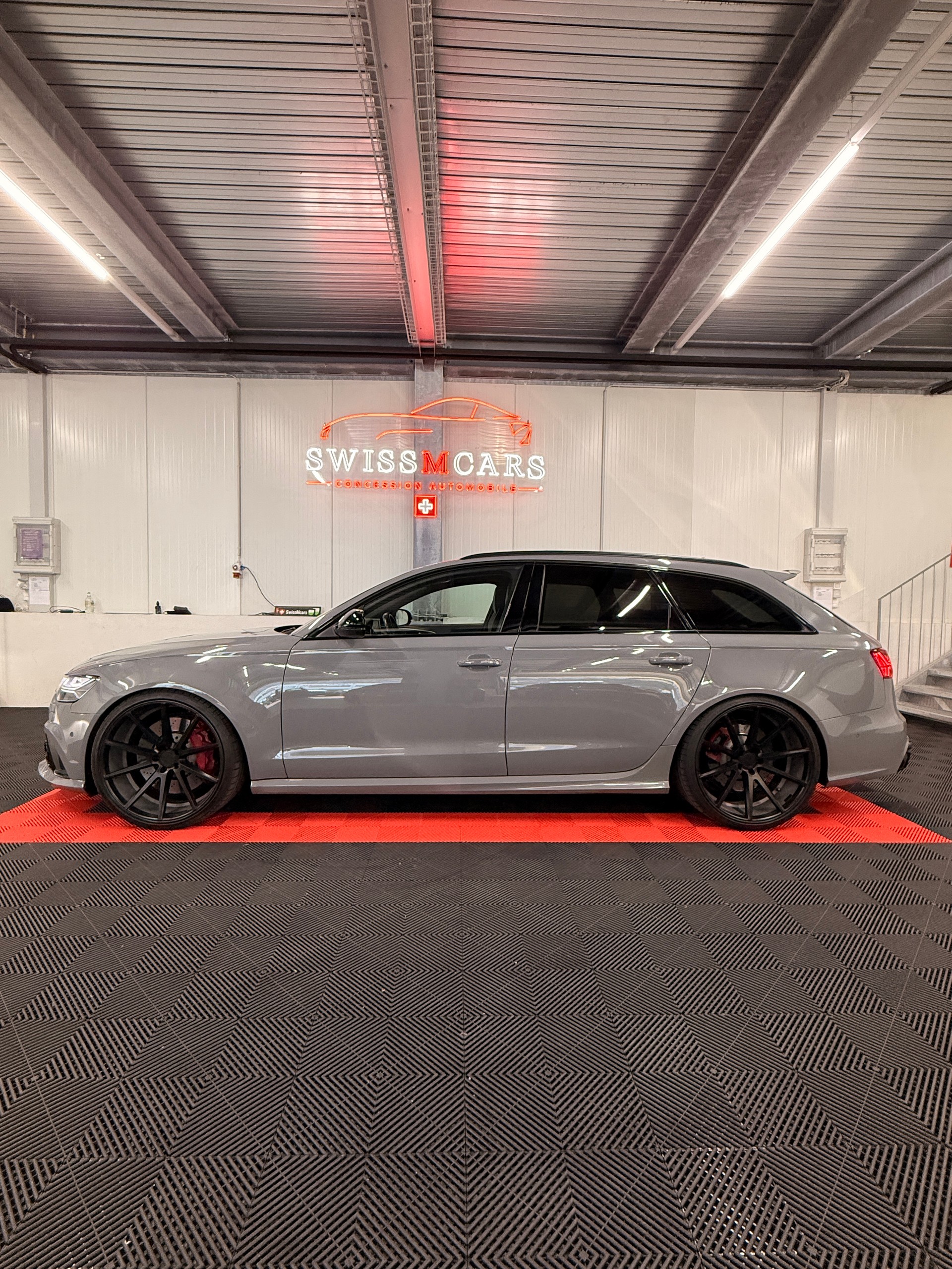 AUDI RS6 Avant 4.0 TFSI V8 quattro Tiptronic-image-4