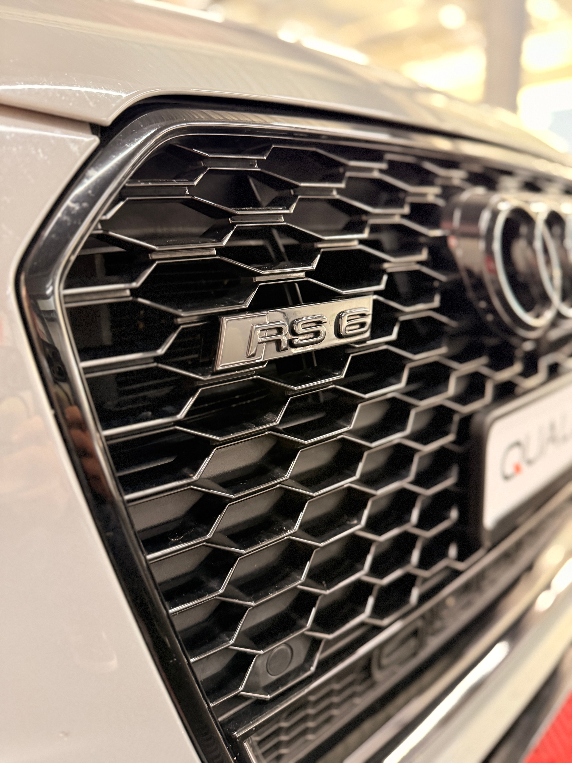AUDI RS6 Avant 4.0 TFSI V8 quattro Tiptronic-image-27