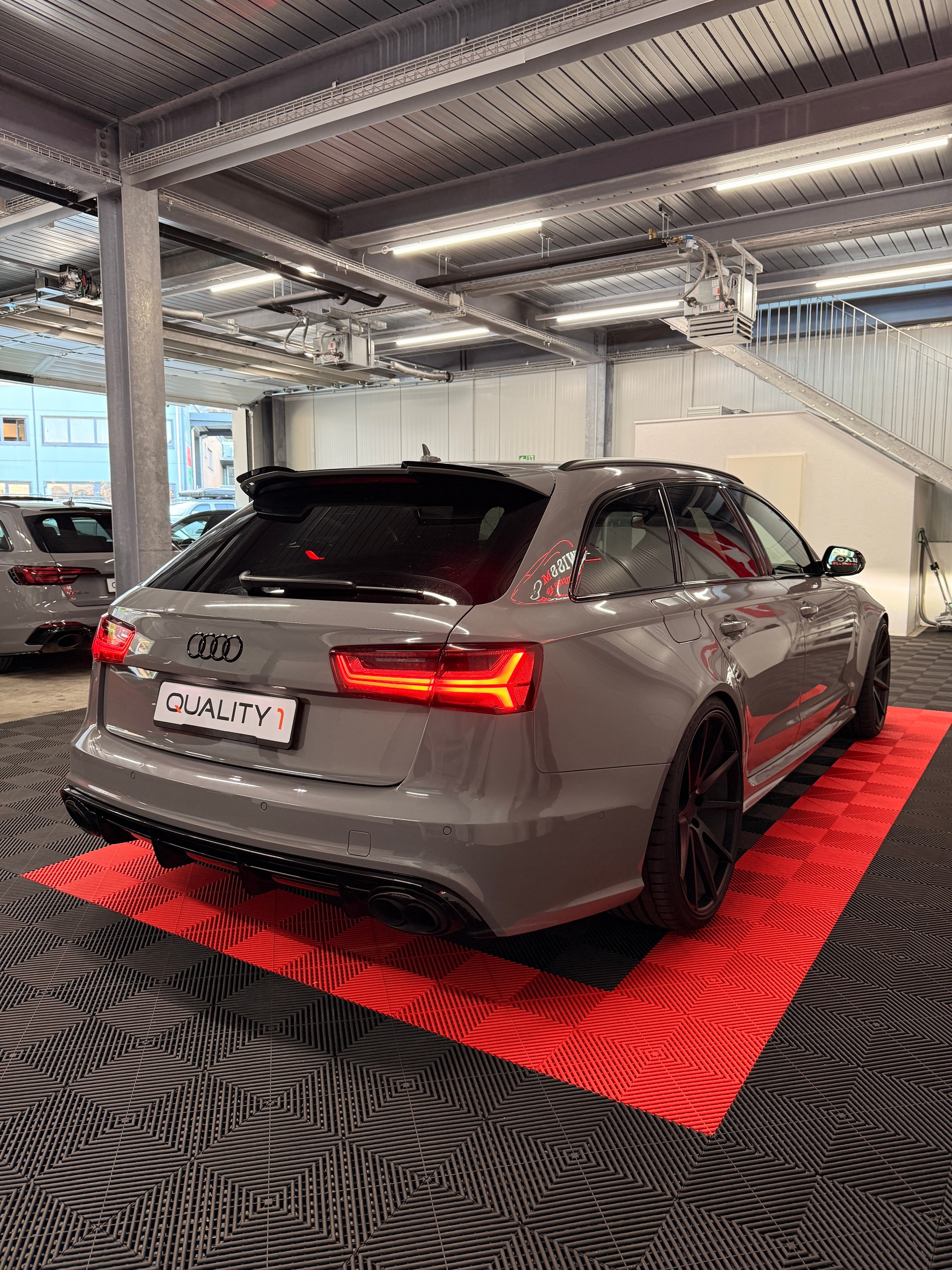 AUDI RS6 Avant 4.0 TFSI V8 quattro Tiptronic-image-10