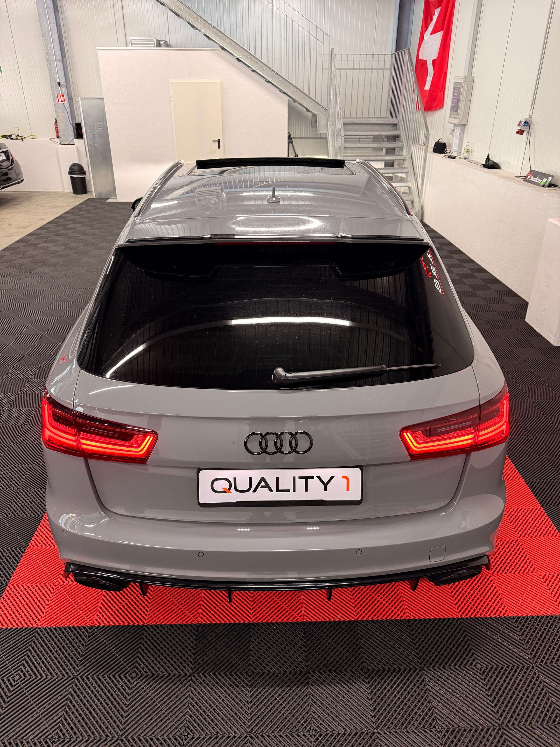 AUDI RS6 Avant 4.0 TFSI V8 quattro Tiptronic-image-9