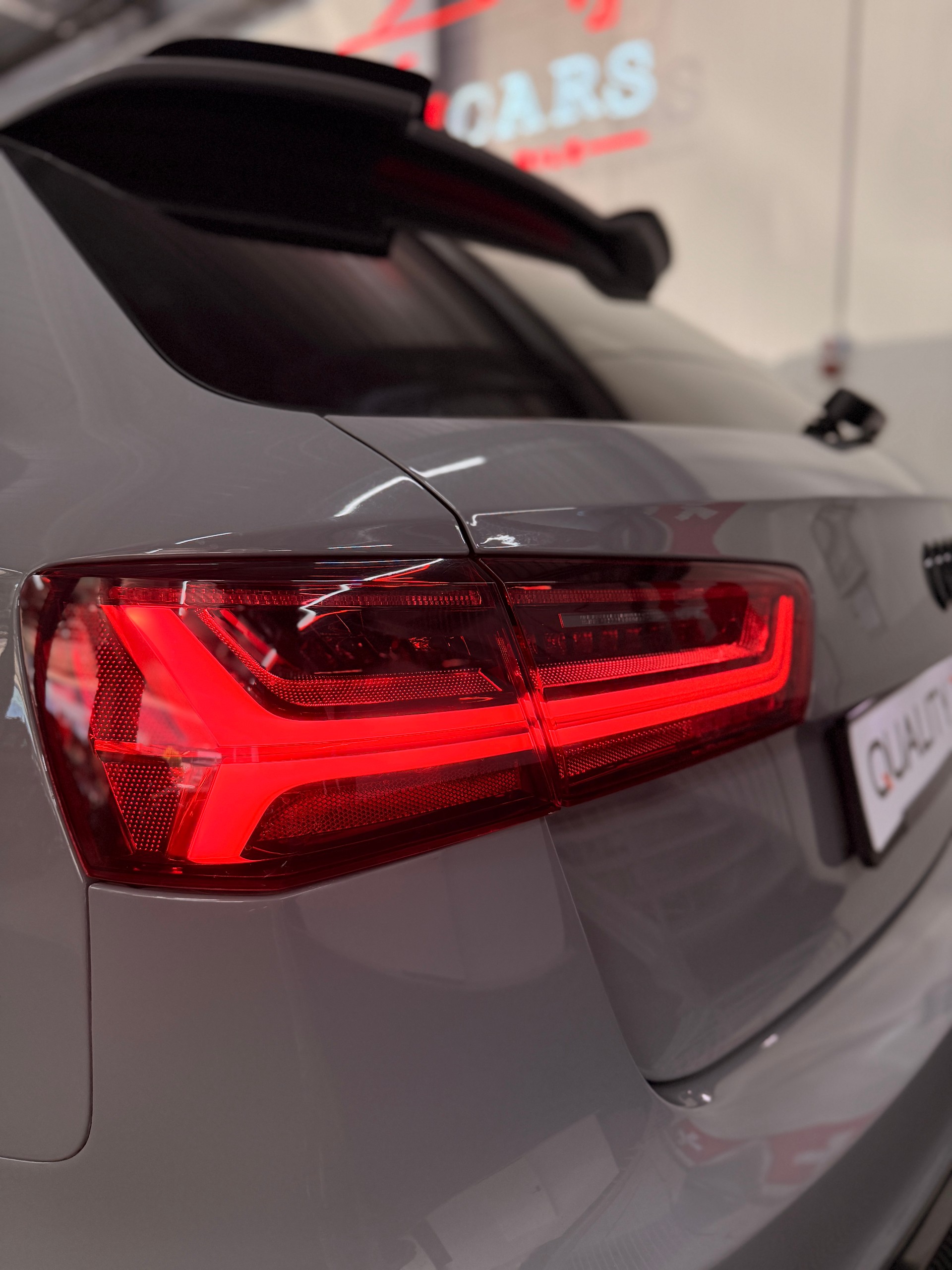 AUDI RS6 Avant 4.0 TFSI V8 quattro Tiptronic-image-28