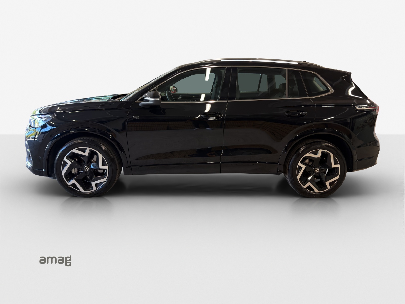 VW Tiguan 2.0 TSI DSG R-Line 4Motion-showroom-element-1