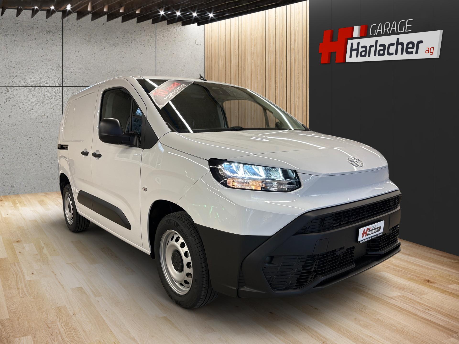 TOYOTA Proace City Van 1.2 Active Medium-image-2