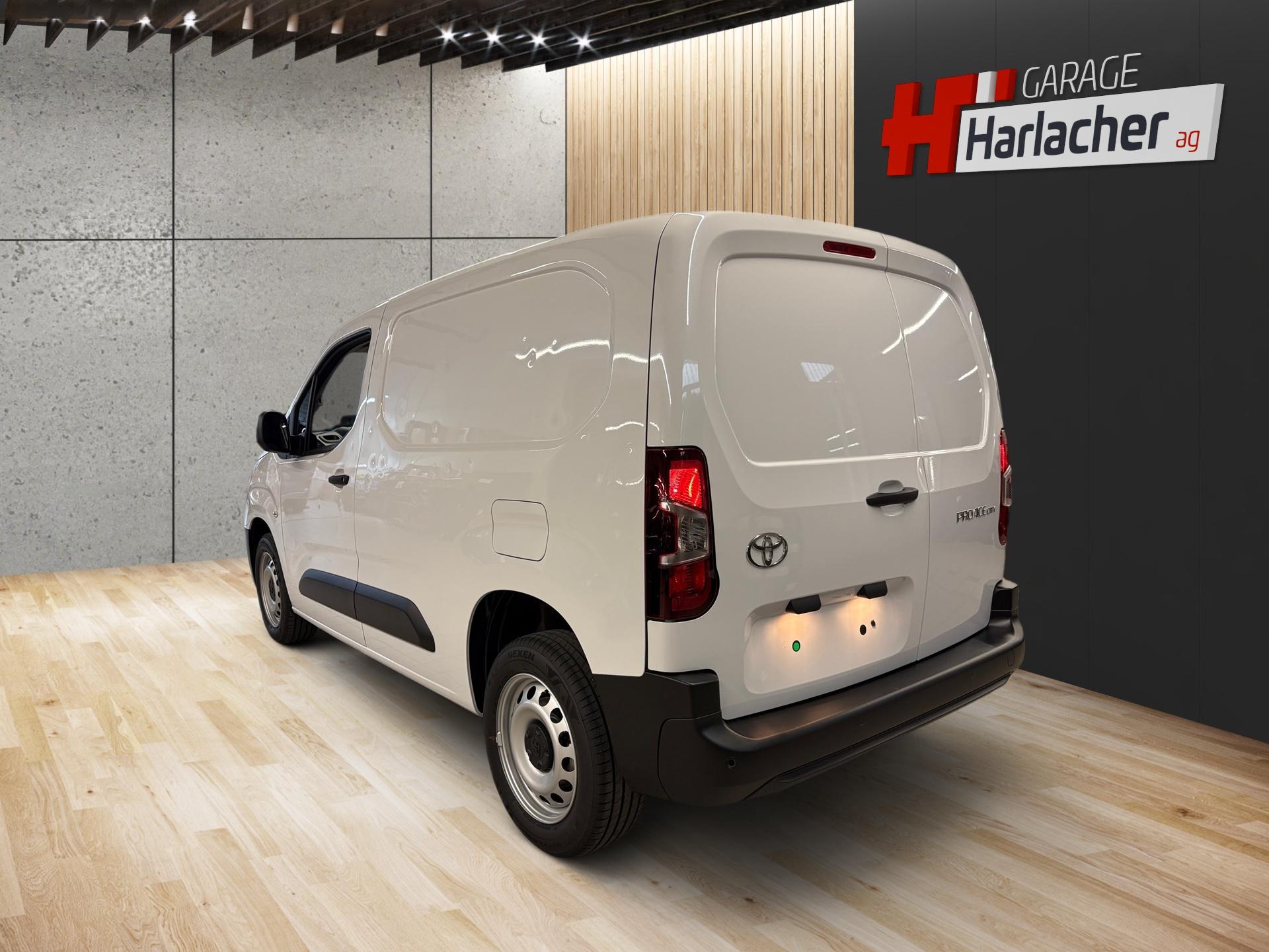 TOYOTA Proace City Van 1.2 Active Medium-image-6