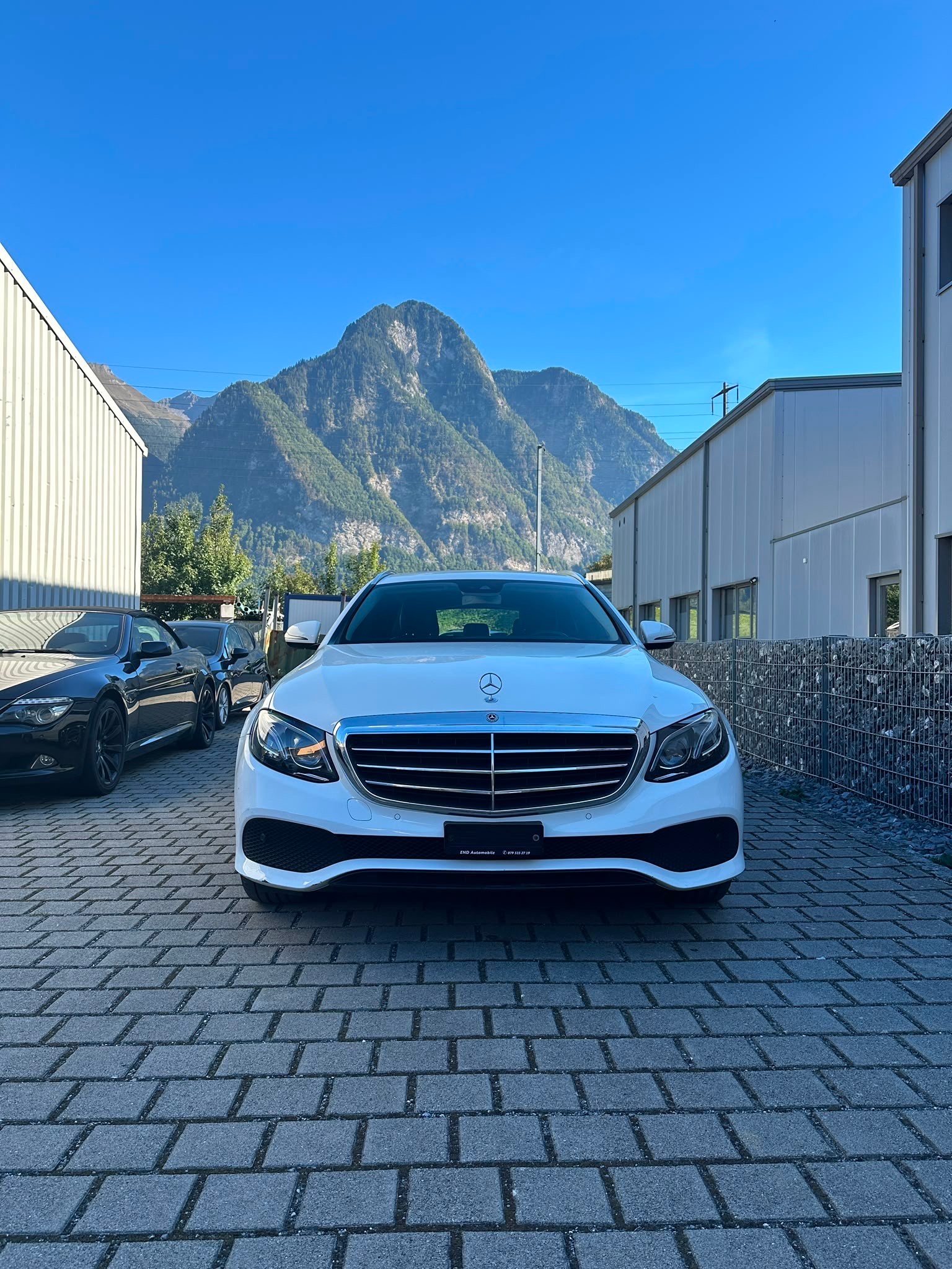 Car photo