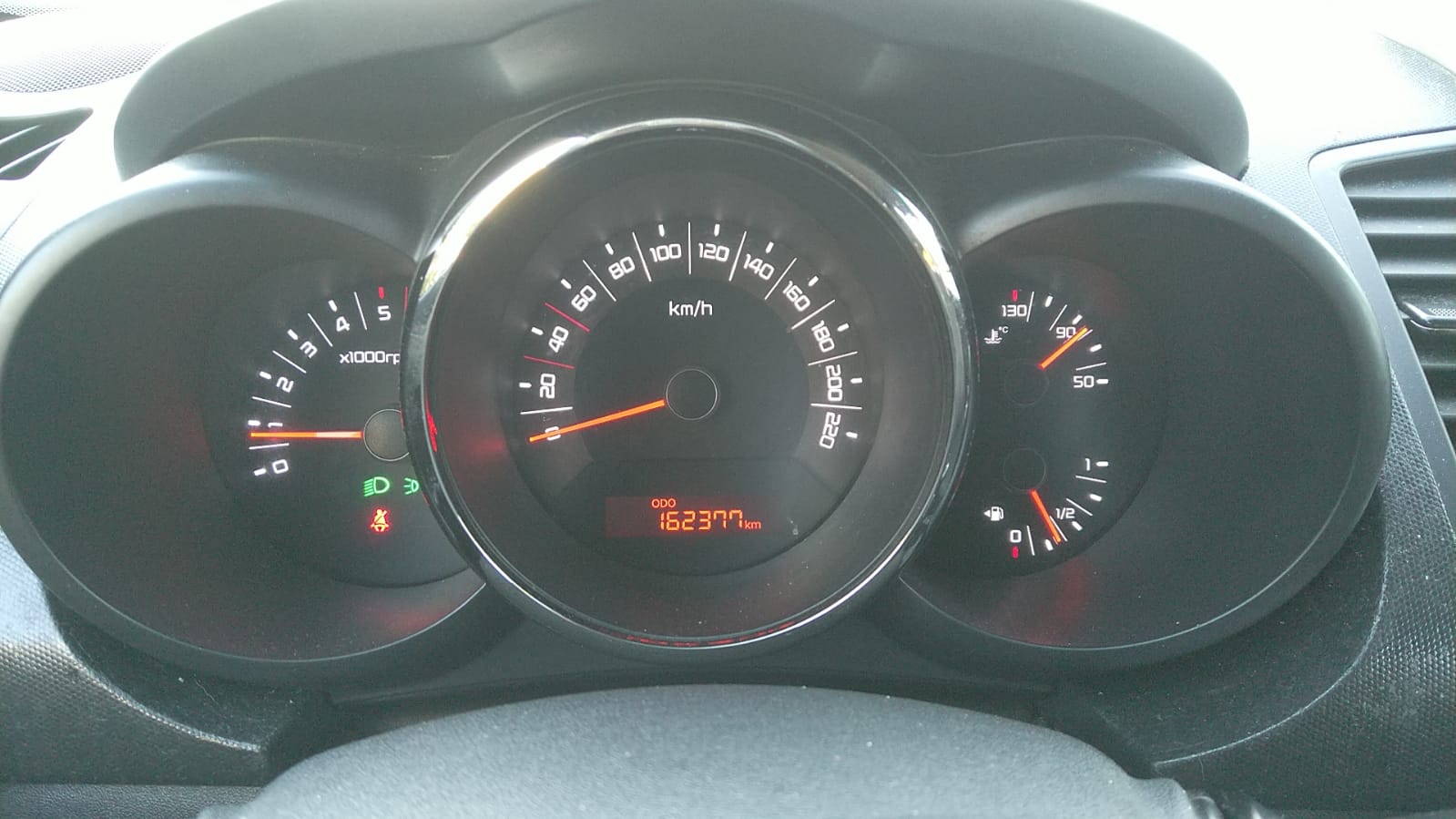 KIA Soul 1.6 CRDi Style-image-9