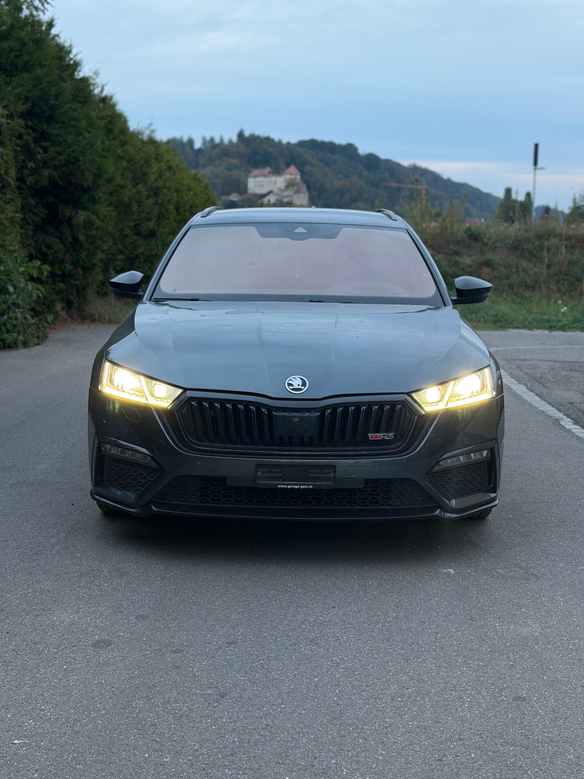 SKODA Octavia Combi 2.0 TDI DSG RS 4x4-image-1