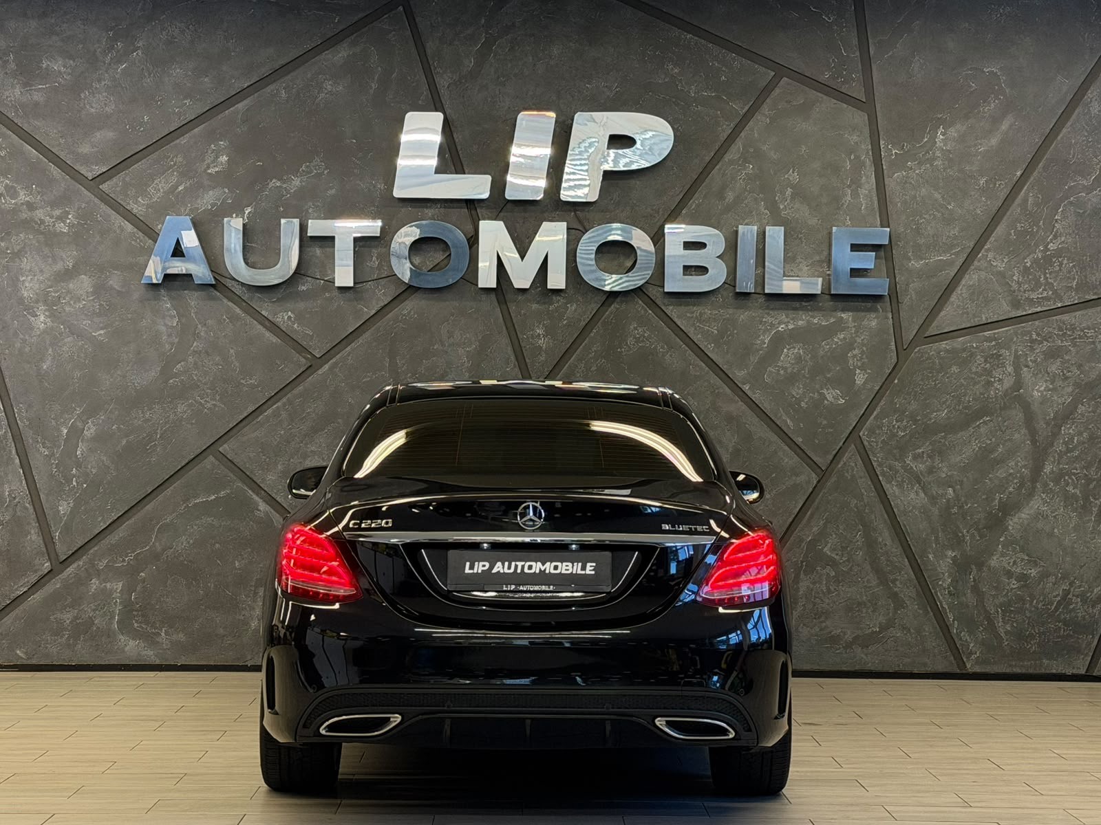 MERCEDES-BENZ C 220 BlueTEC AMG Line 7G-Tronic-image-6