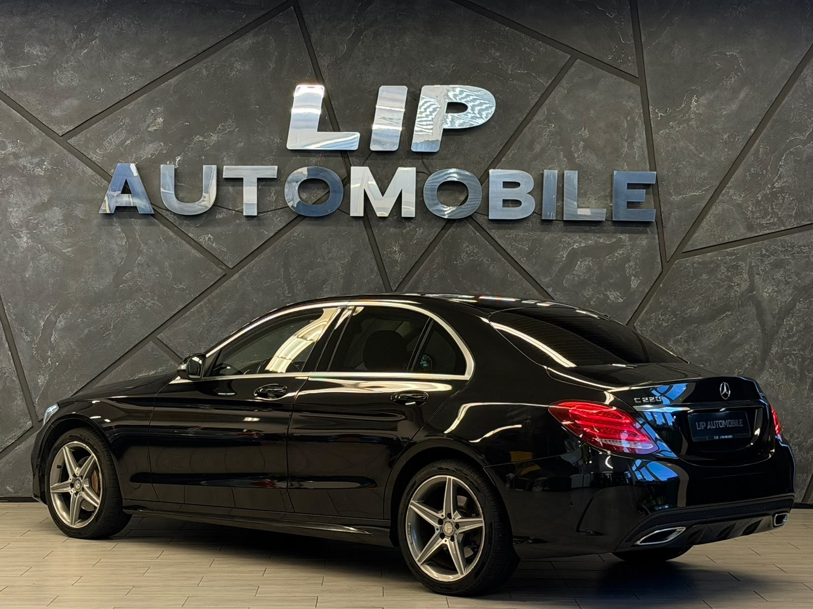 MERCEDES-BENZ C 220 BlueTEC AMG Line 7G-Tronic-image-7