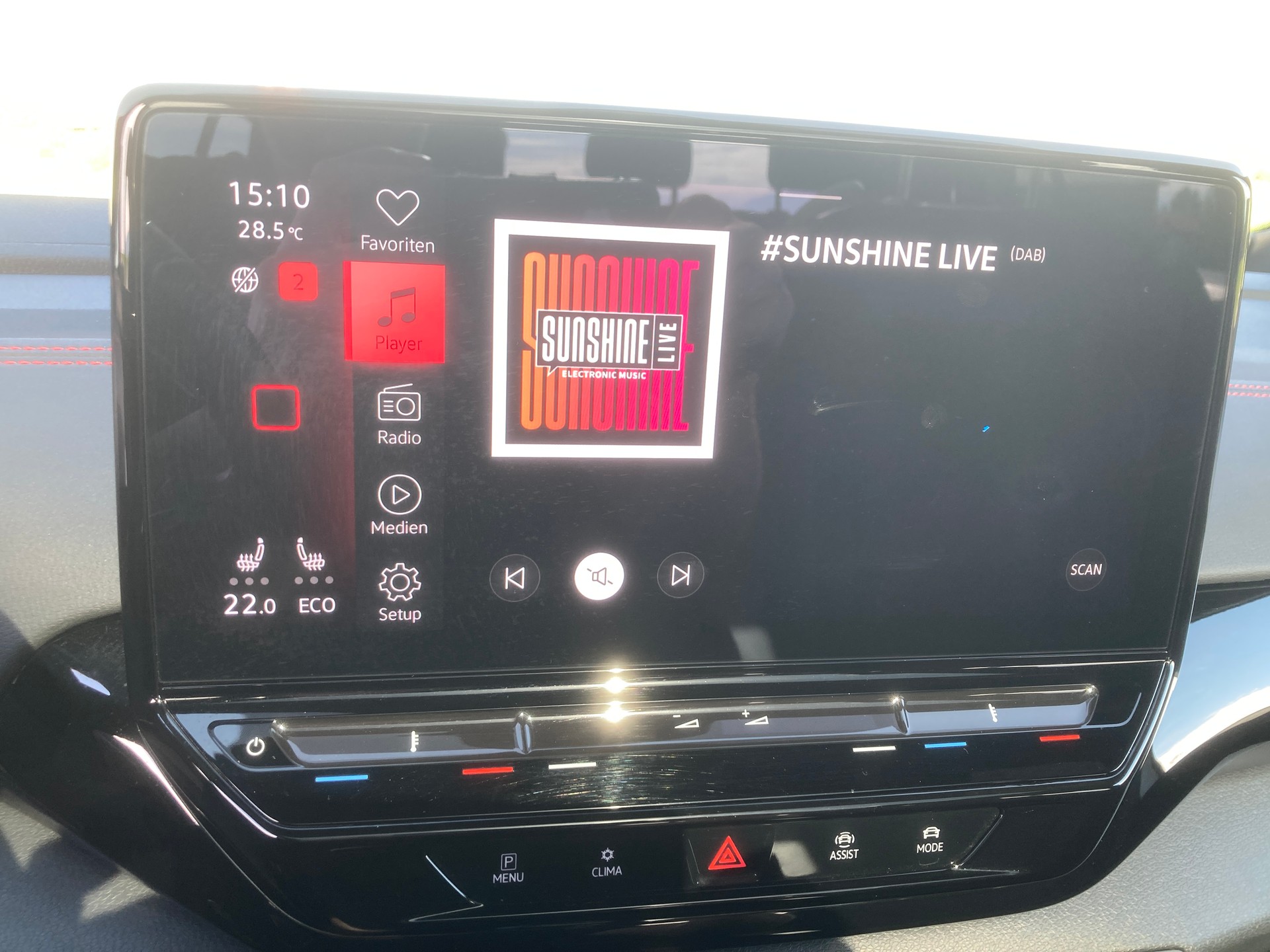 VW ID.4 GTX 77 kWh 4Motion mit Anhängerkupplung und Panorama Dach-image-13