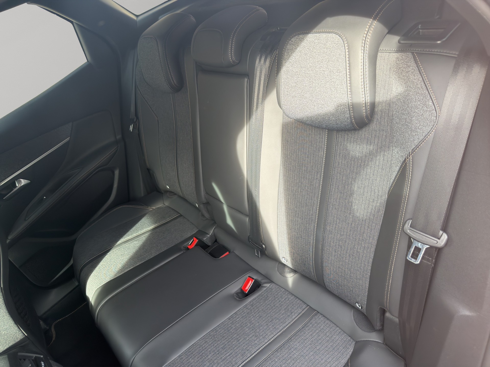 PEUGEOT 3008 1.5 BlueHDi GT Line EAT-image-10
