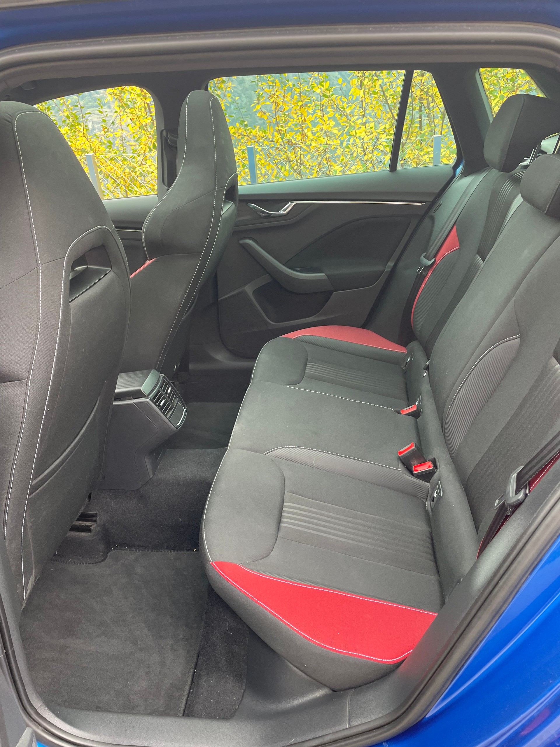 SKODA 1.5 TSI Monte Carlo DSG-image-4