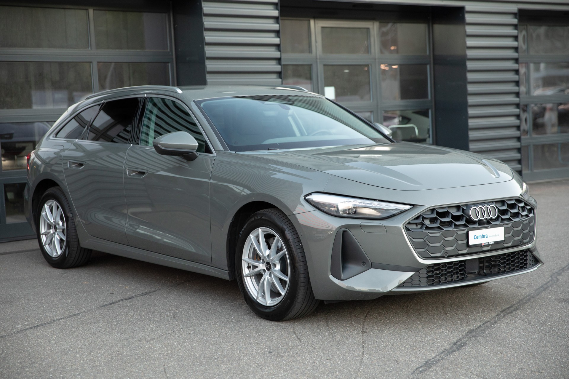 AUDI A5 Avant TDI 150 kW S tronic-image-2
