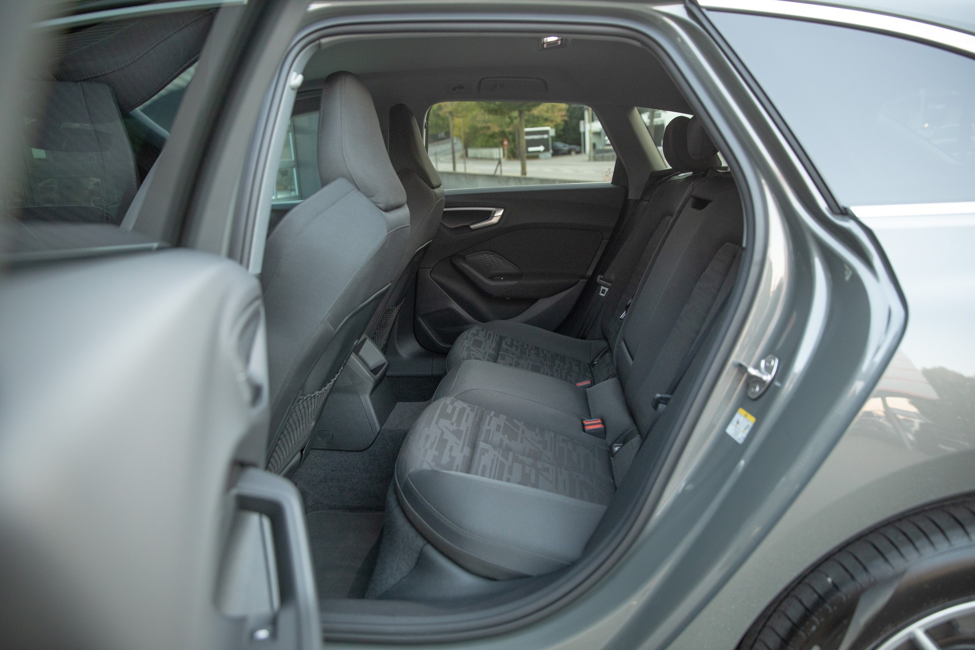AUDI A5 Avant TDI 150 kW S tronic-image-9
