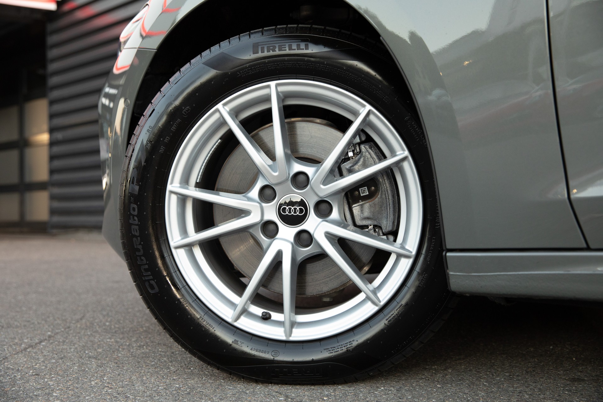 AUDI A5 Avant TDI 150 kW S tronic-image-4