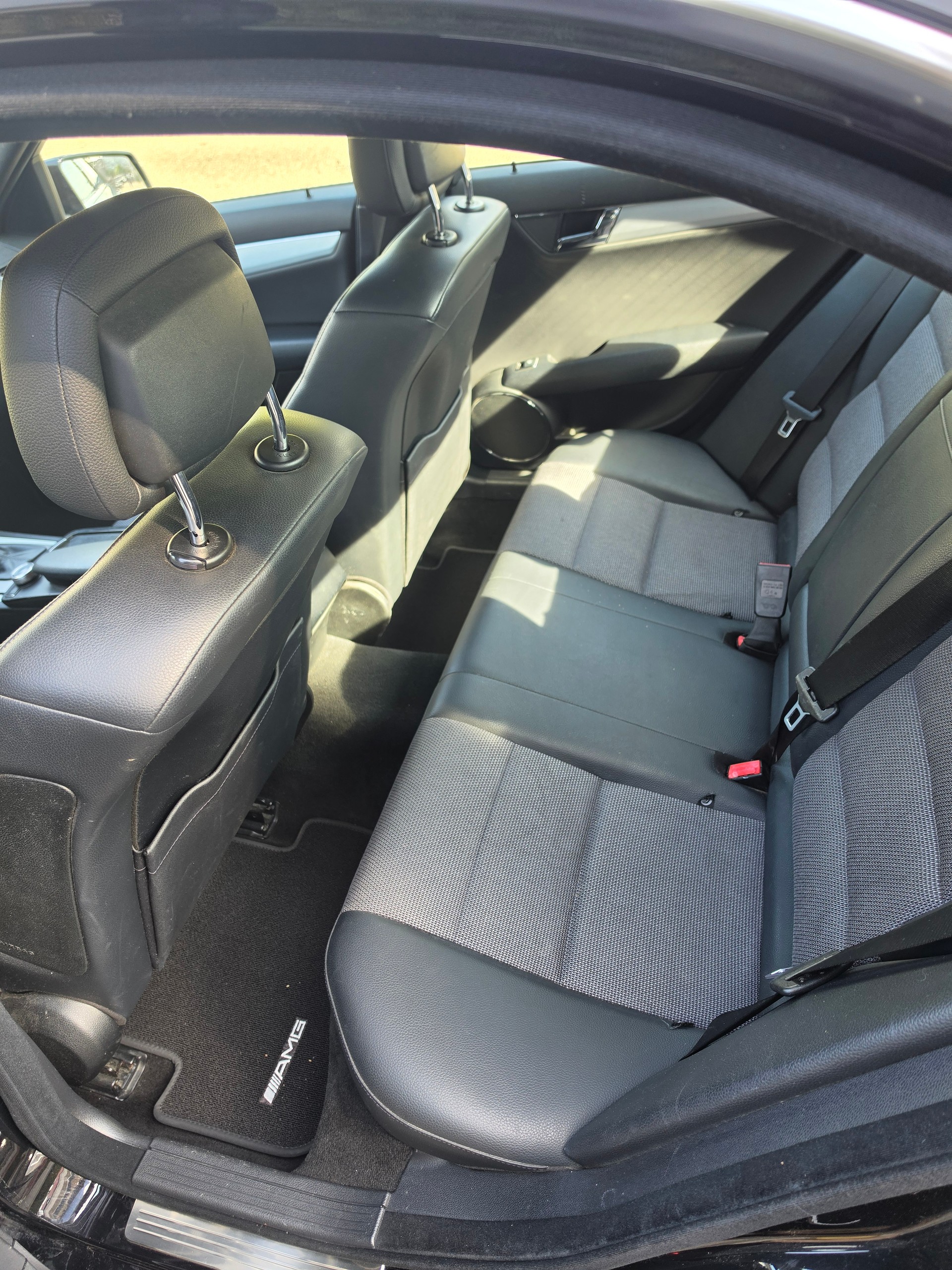 MERCEDES-BENZ C 200 CGI BlueEfficiency My Star Automatic-image-5