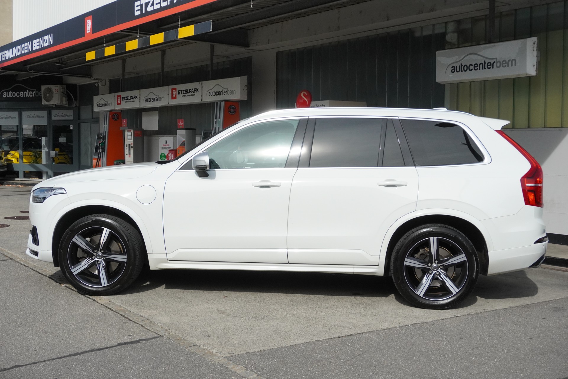 VOLVO XC90 T8 eAWD R-Design Geartronic-image-7