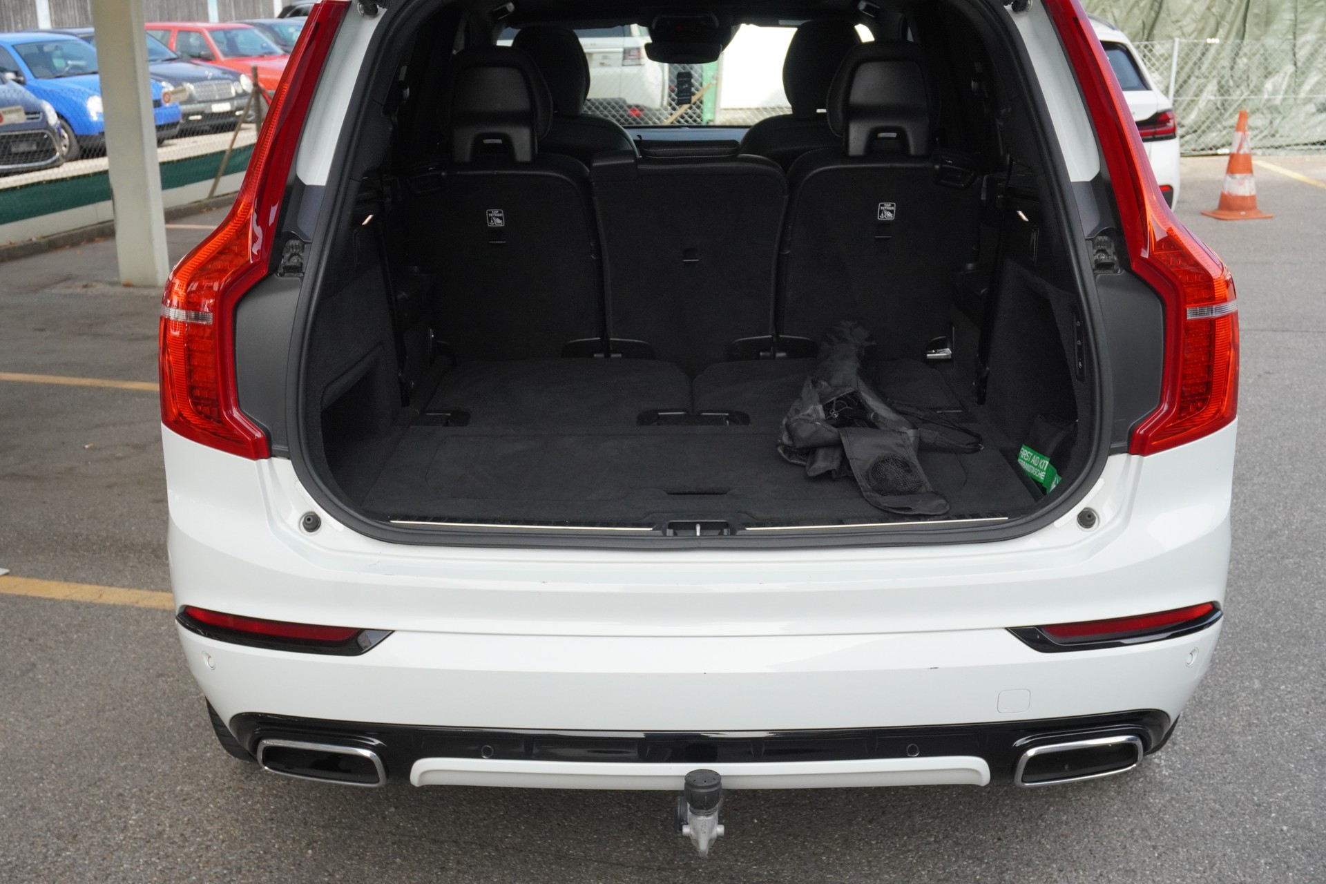 VOLVO XC90 T8 eAWD R-Design Geartronic-image-15