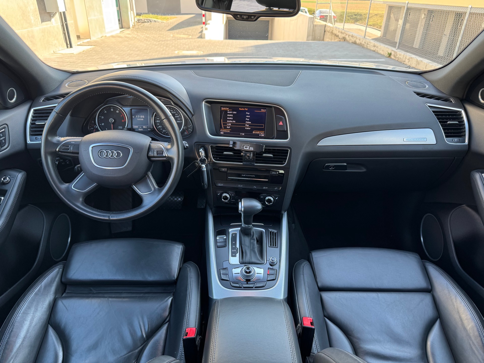 AUDI Q5 3.0 TFSI quattro tiptronic-image-9