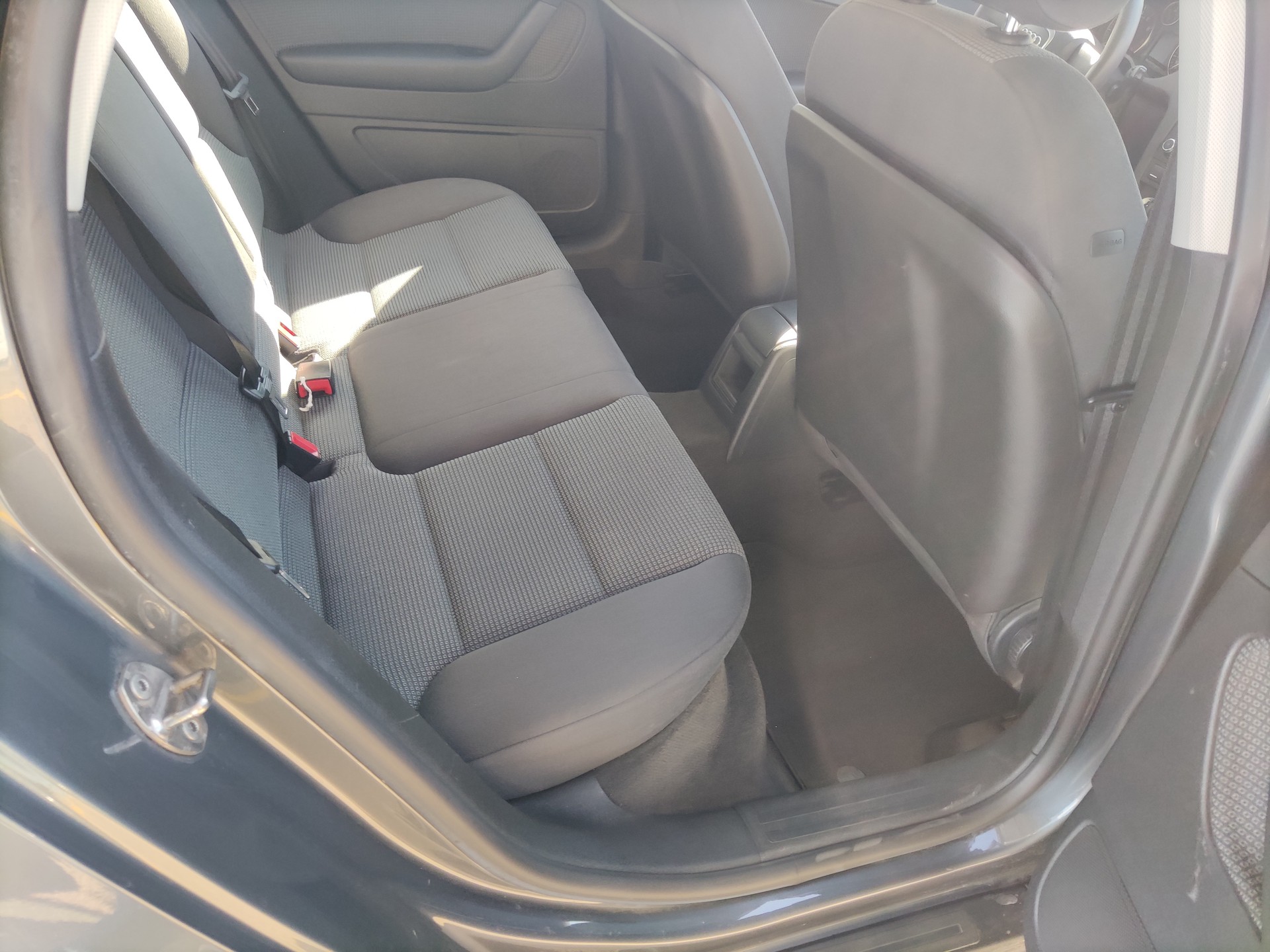 AUDI A3 1.8 Turbo FSI Ambiente-image-3