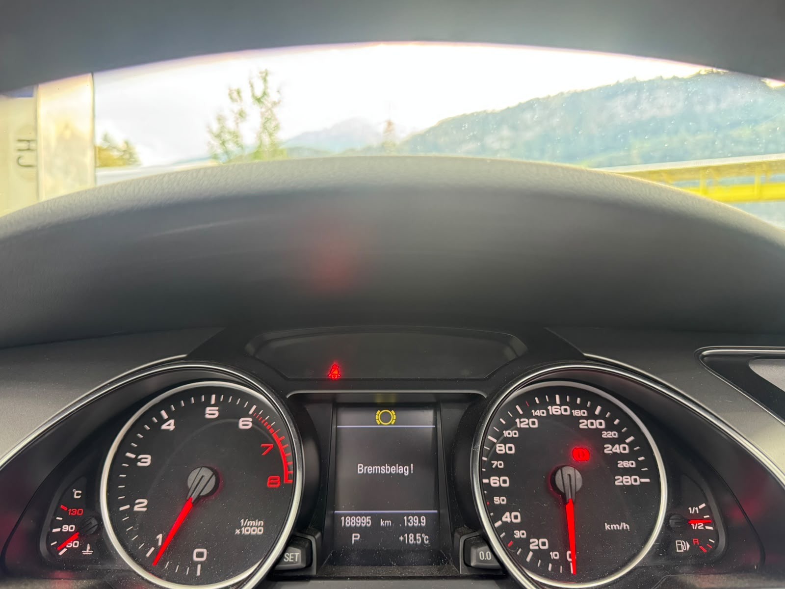 AUDI A5 Cabriolet 2.0 TFSI quattro S-tronic-image-15