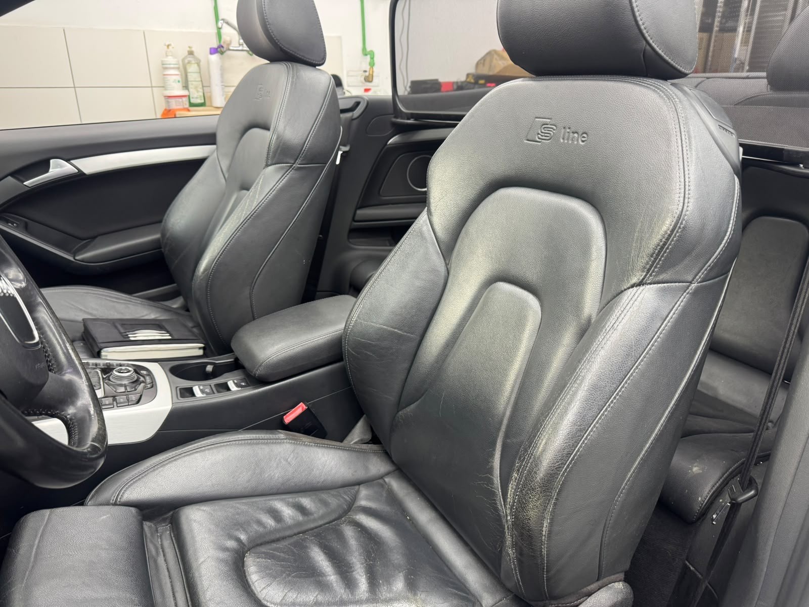 AUDI A5 Cabriolet 2.0 TFSI quattro S-tronic-image-11