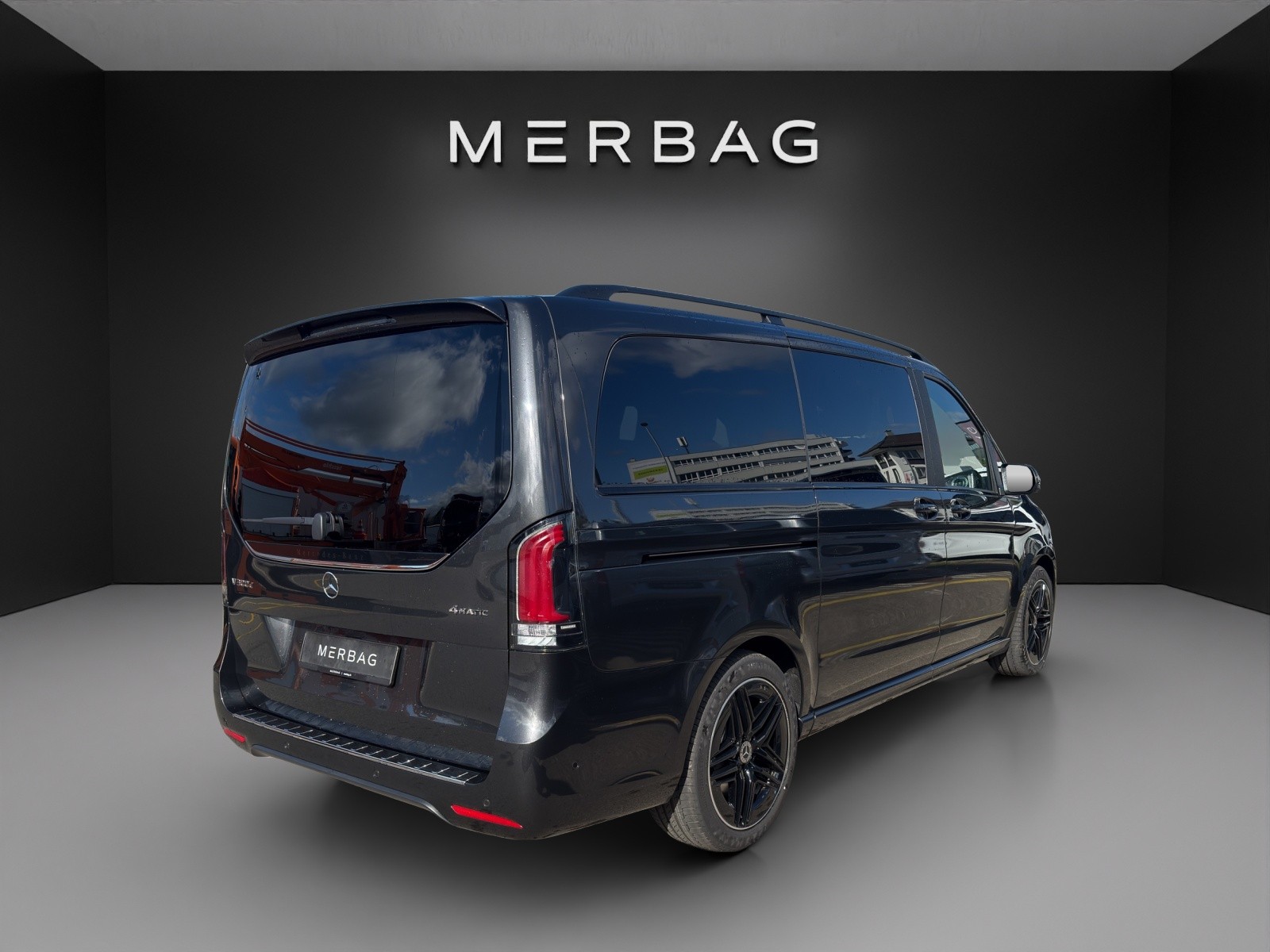 MERCEDES-BENZ V 300 d lang 4Matic Swiss Edition 9G-Tronic-image-1