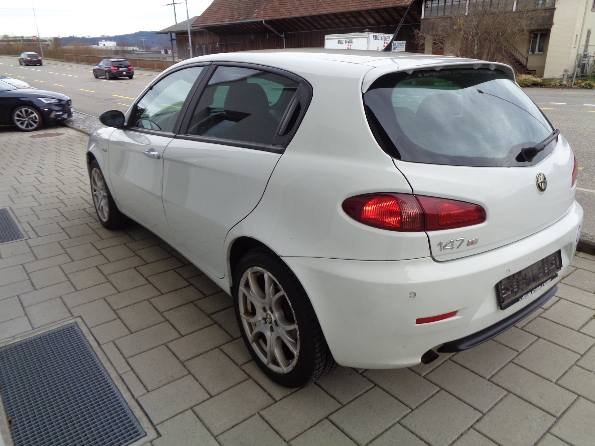 ALFA ROMEO 147 1.6 TS 16V Progression-image-4