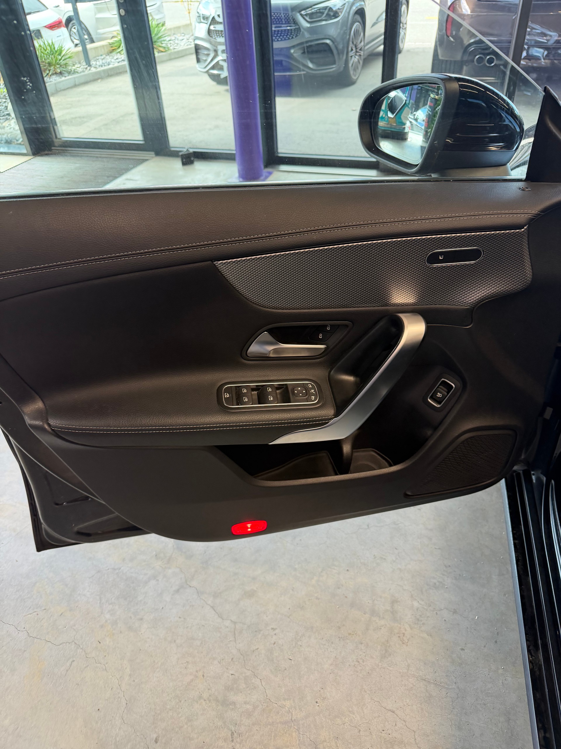 MERCEDES-BENZ CLA Shooting Brake 180 7G-DCT Progressive-image-10