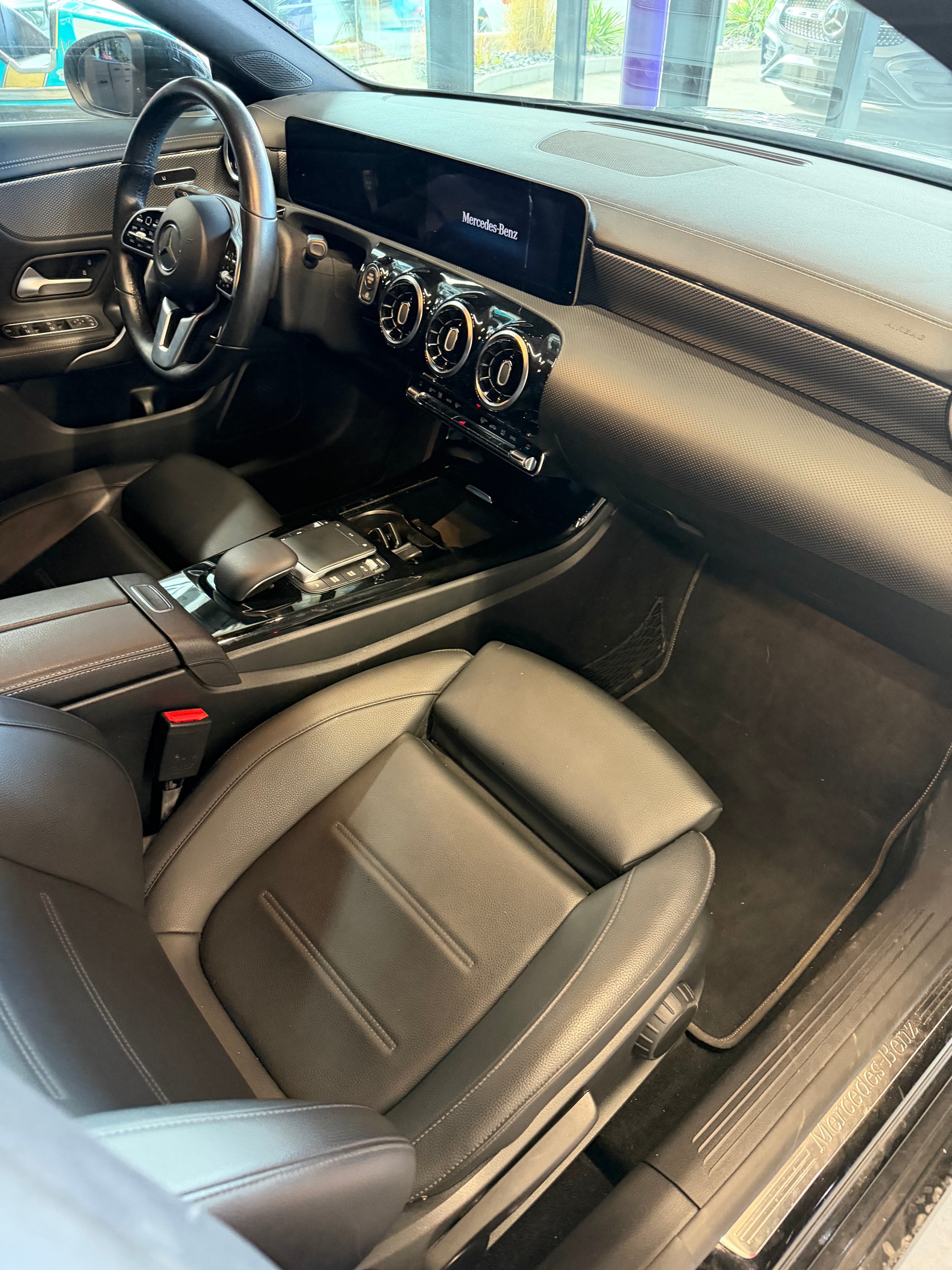 MERCEDES-BENZ CLA Shooting Brake 180 7G-DCT Progressive-image-6