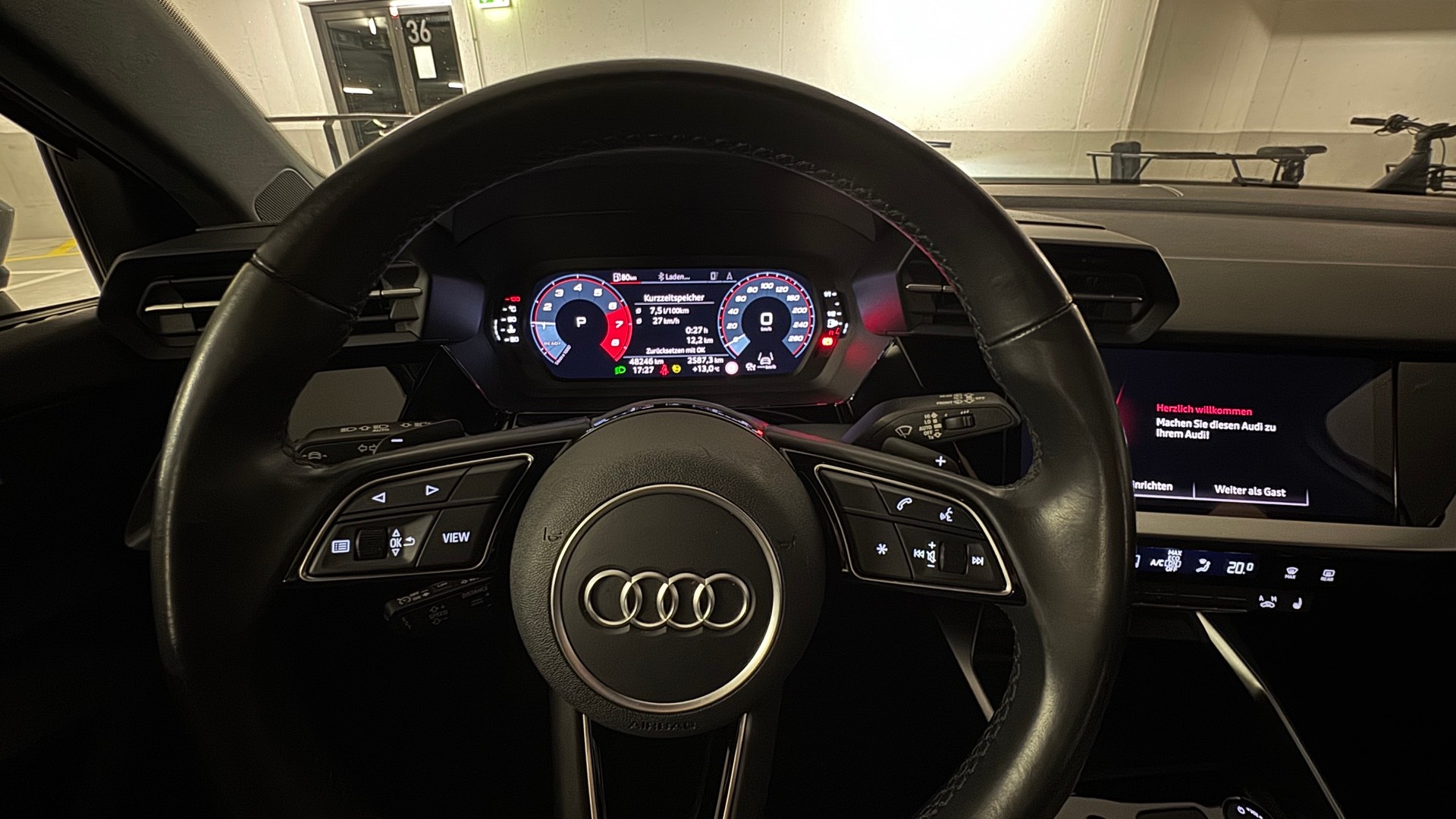 AUDI 2.0 40 TFSI Advanced quattro S-Tronic-image-4