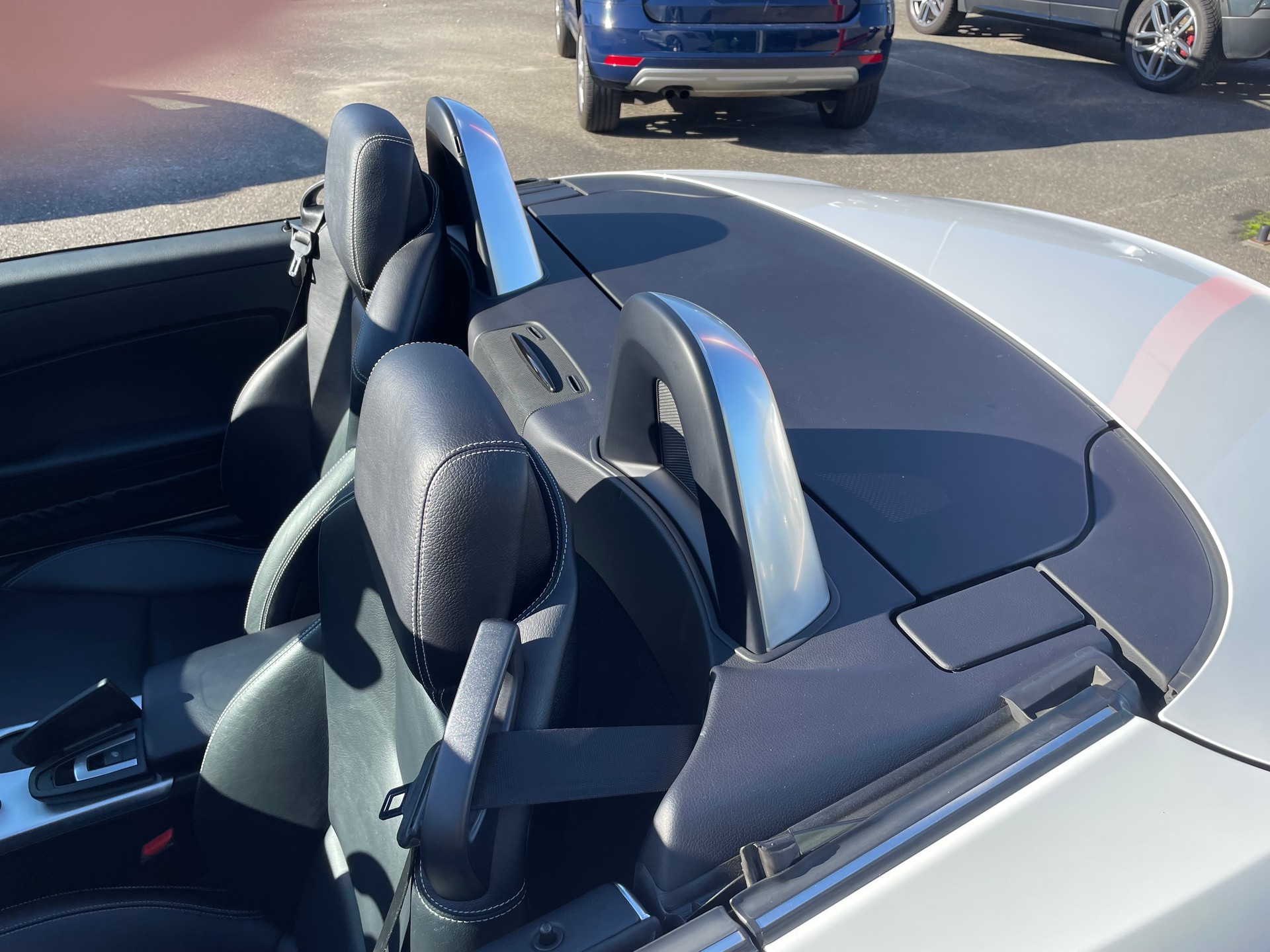 MERCEDES-BENZ SLK 250-image-14