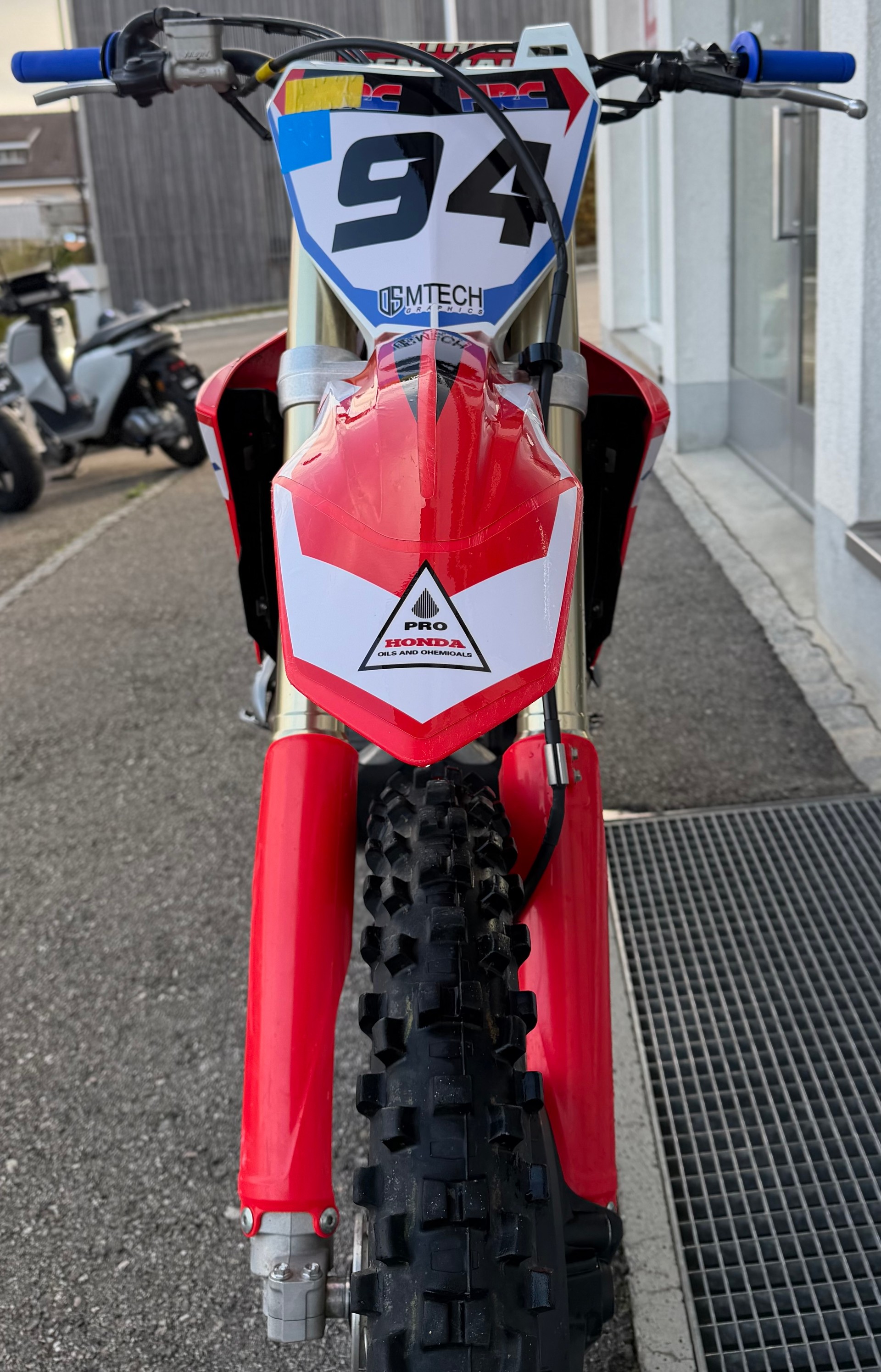 HONDA CRF 250 R-showroom-element-1